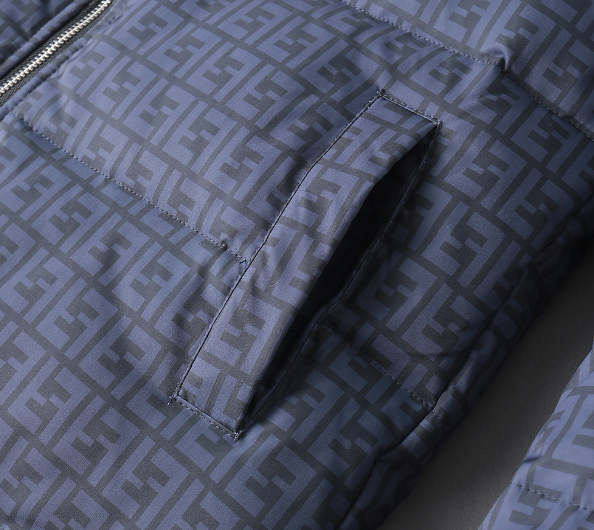 Fendi Couple Down Jacket Goose Down M-l-xl