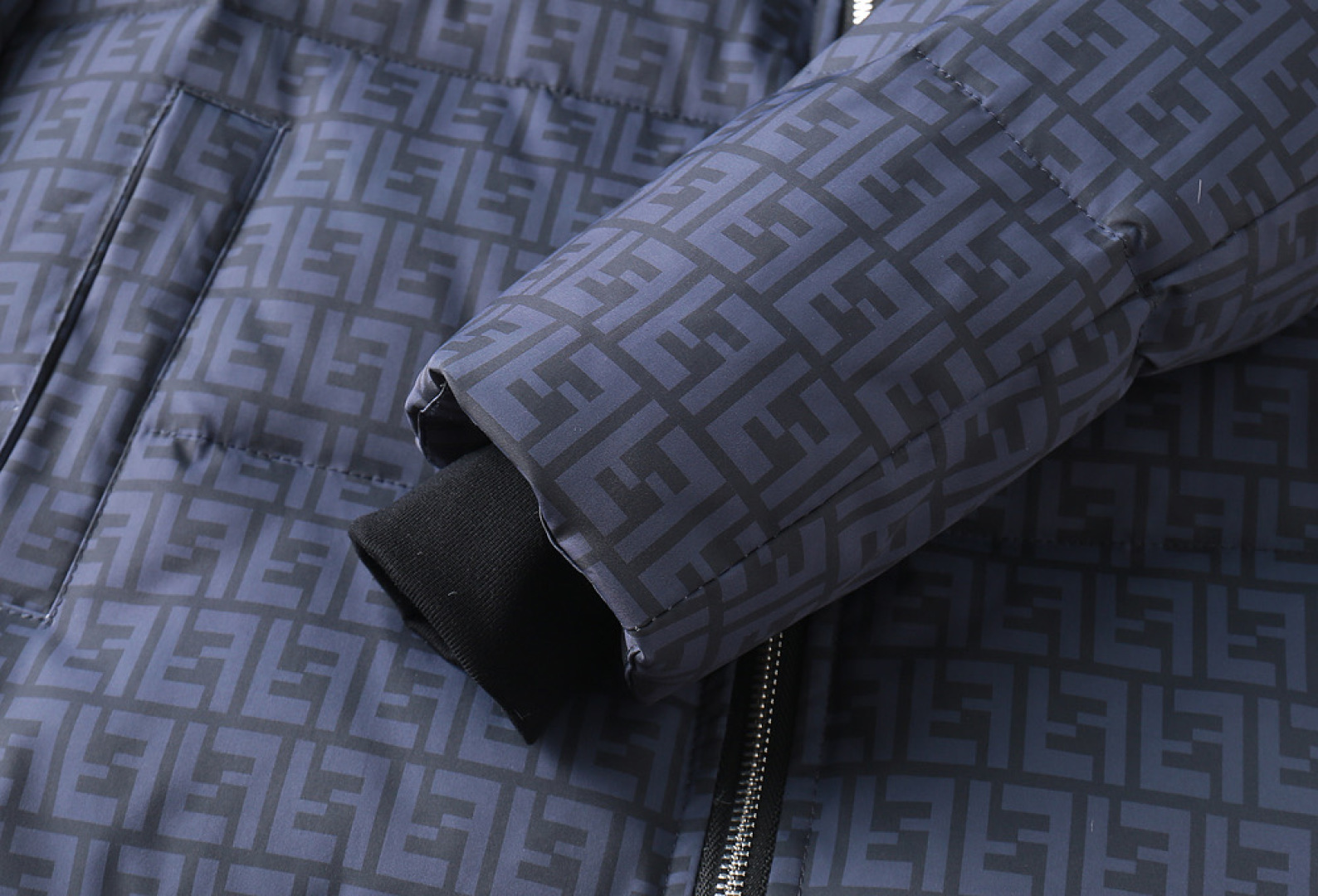 Fendi Couple Down Jacket Goose Down M-l-xl