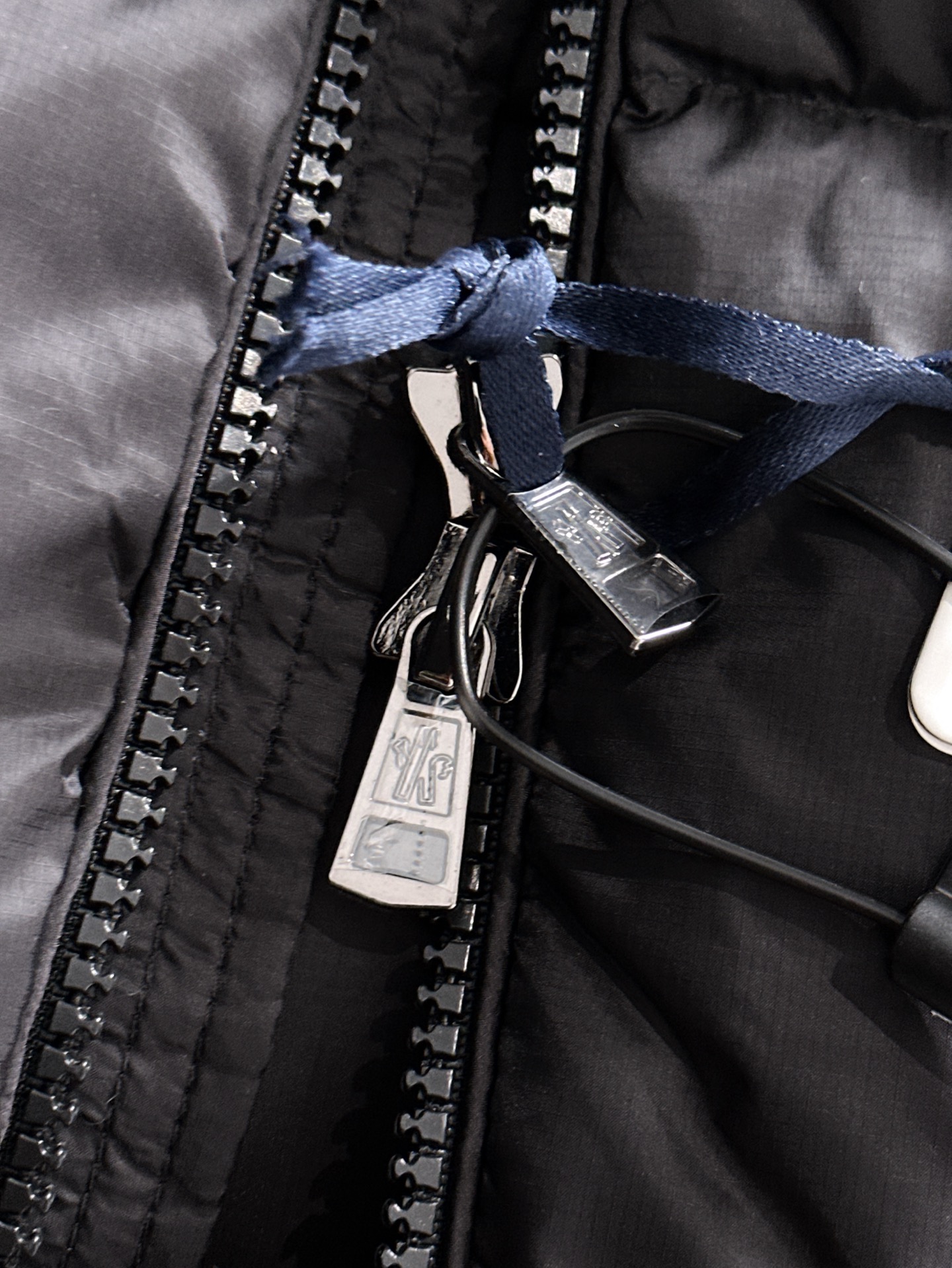 Moncler Down Jacket Goose Down Black S-m-l-xl