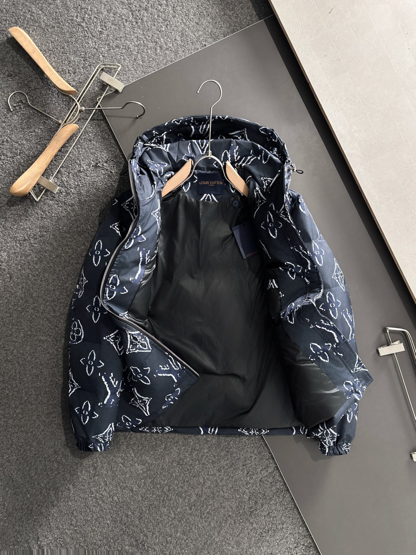 Louis Vuitton Couple Down Jacket Goose Down M-l-xl