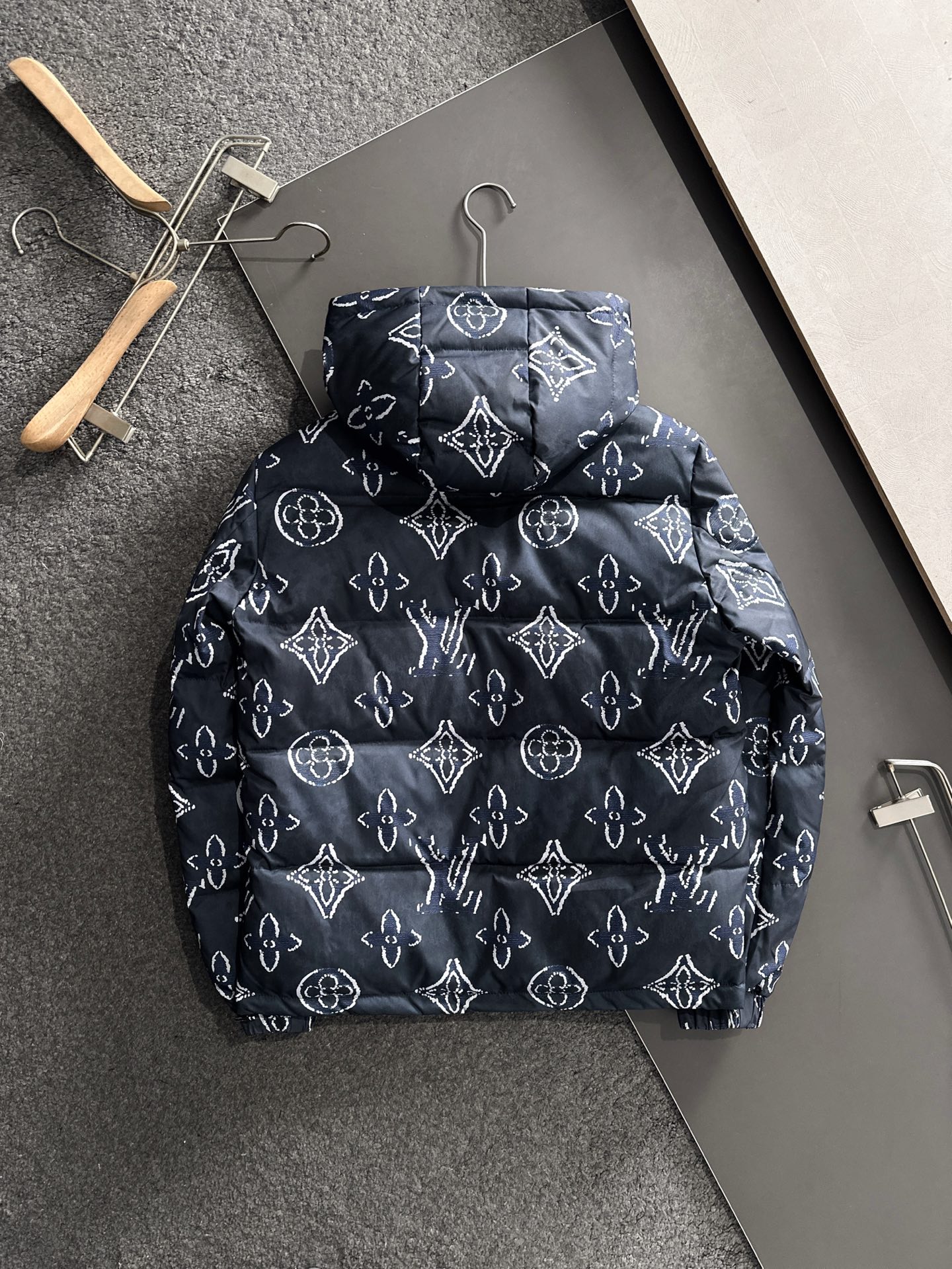 Louis Vuitton Couple Down Jacket Goose Down M-l-xl