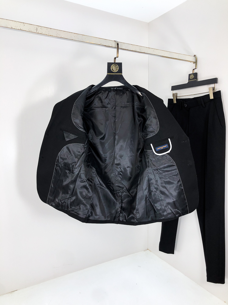 Louis Vuitton Male Basic Clothing Cotton Gray Slim Fit L-175130