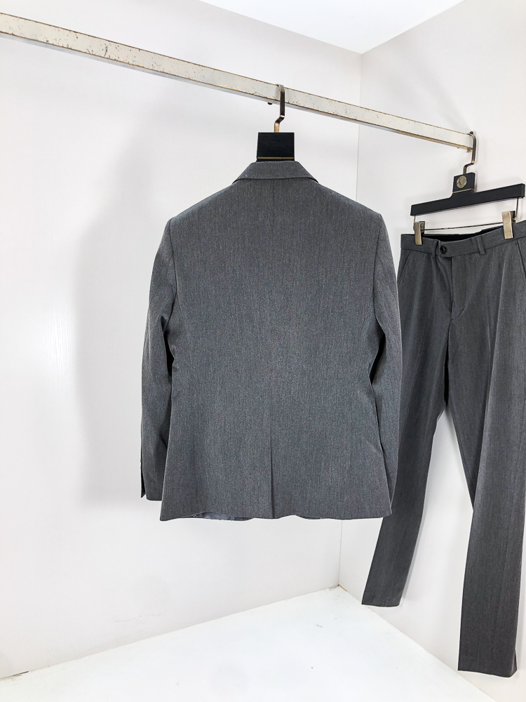 Louis Vuitton Male Basic Clothing Cotton Gray Slim Fit L-175130