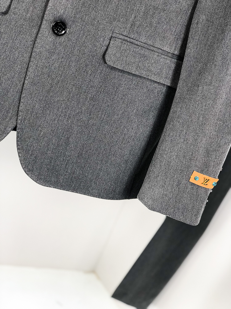 Louis Vuitton Male Basic Clothing Cotton Gray Slim Fit L-175130