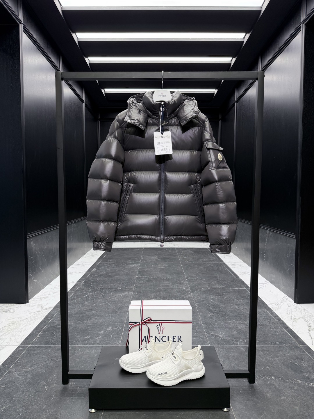 Moncler Male Down Jacket Gray Hooded S-m-l