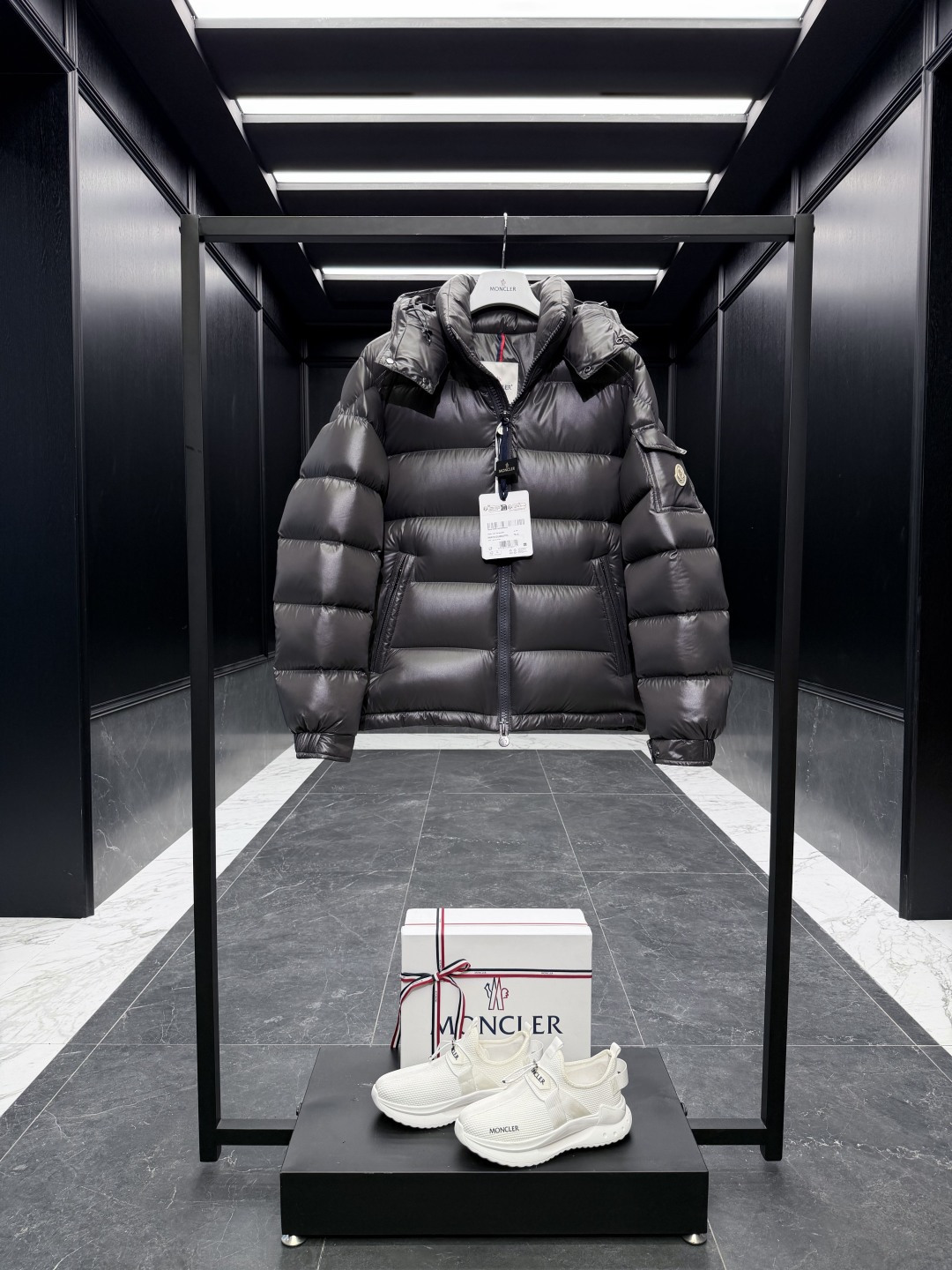Moncler Male Down Jacket Gray Hooded S-m-l