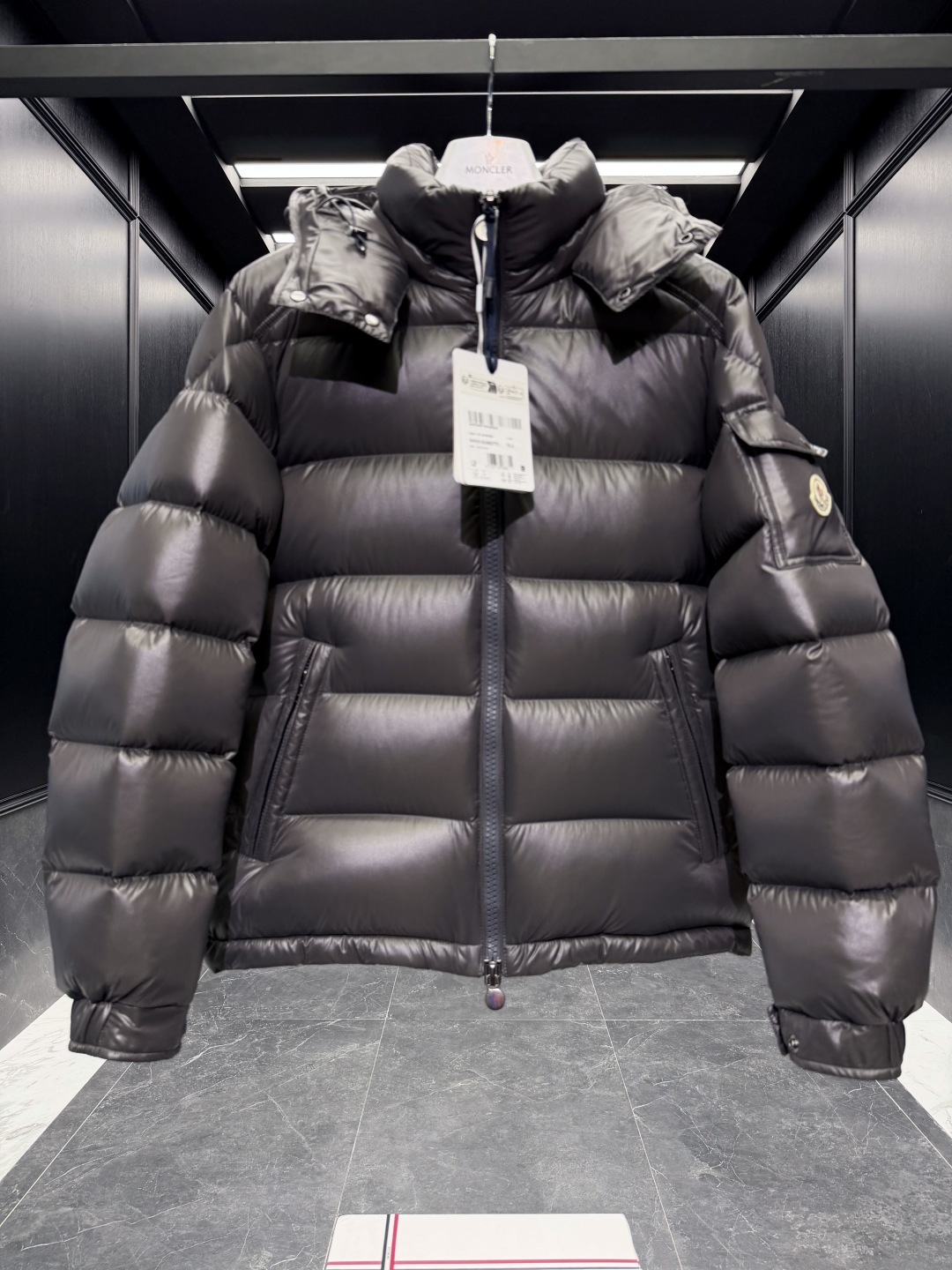 Moncler Male Down Jacket Gray Hooded S-m-l