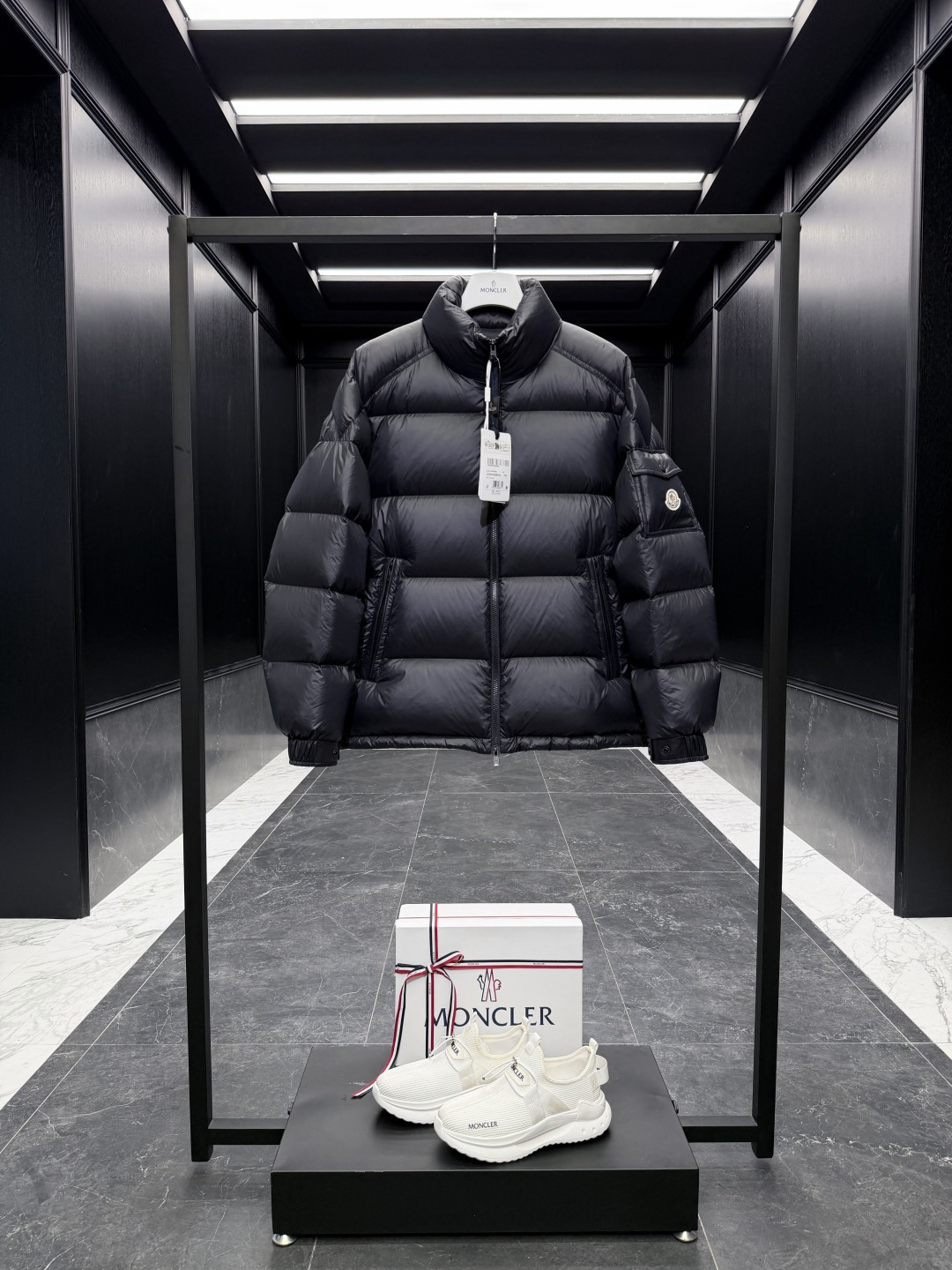 Moncler Male Down Jacket Goose Down Black S-m-l