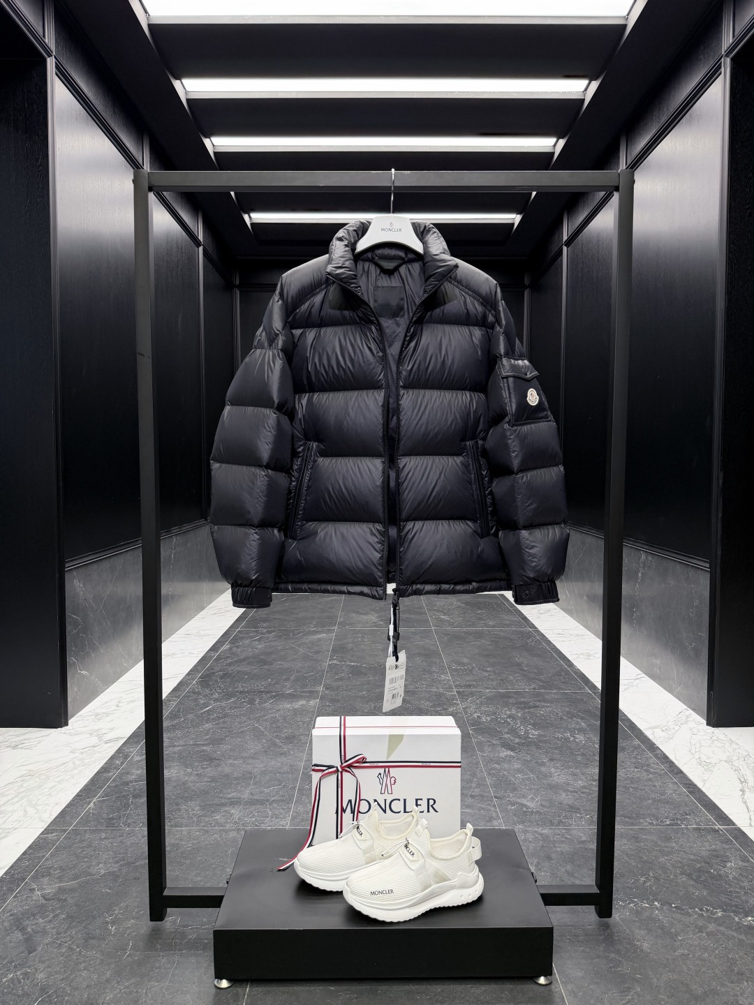 Moncler Male Down Jacket Goose Down Black S-m-l