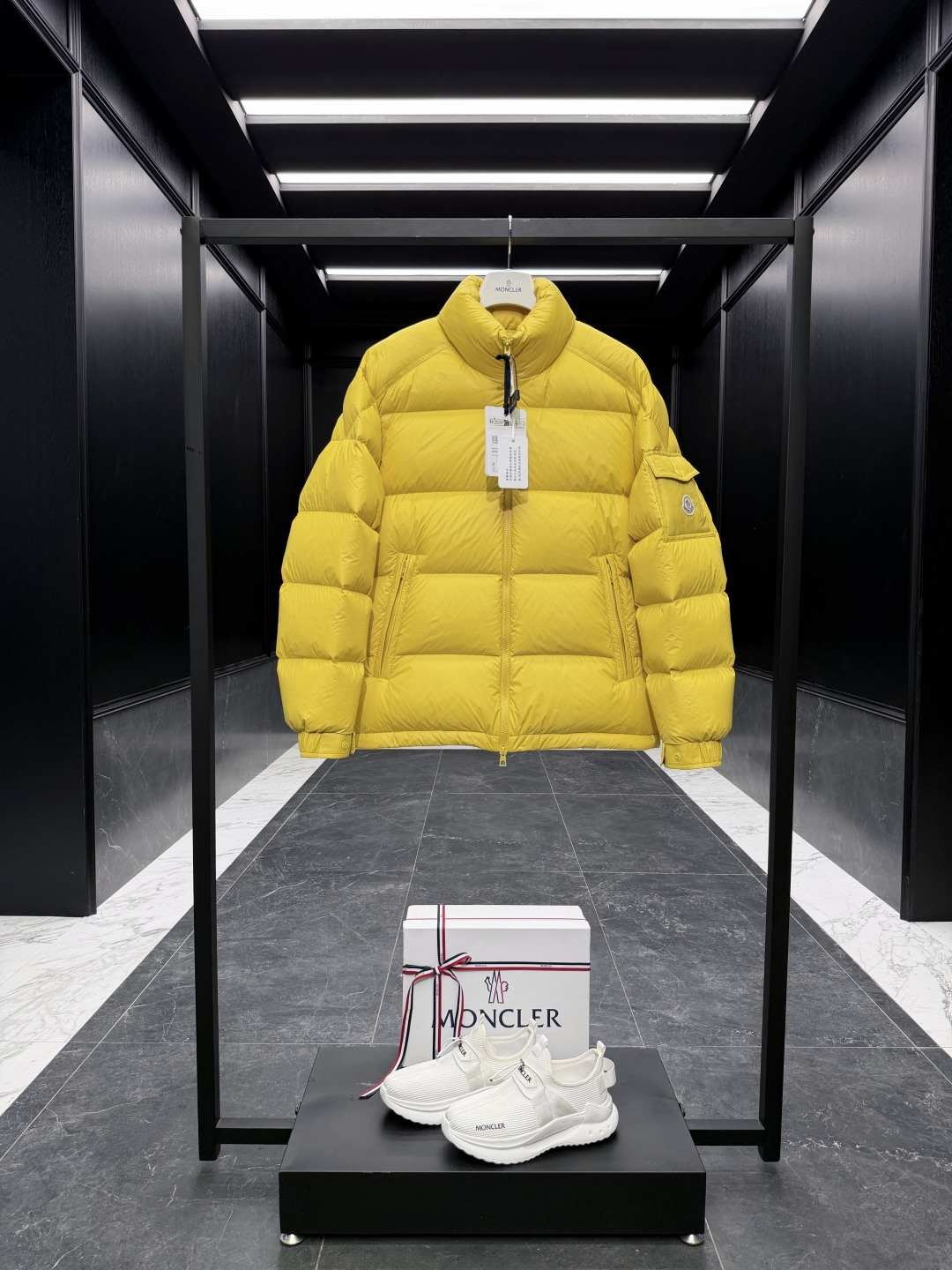 Moncler Male Down Jacket Goose Down Black S-m-l