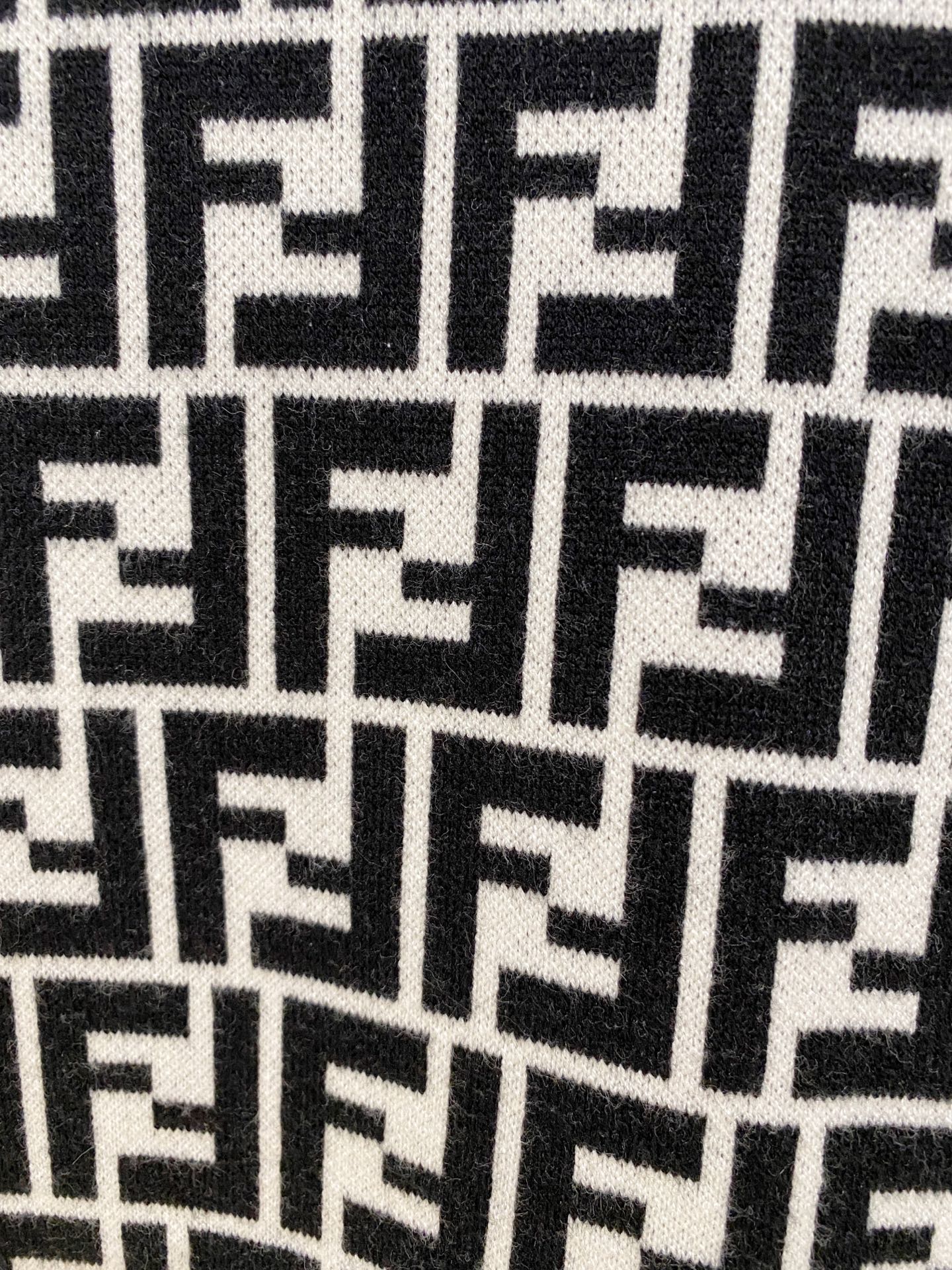 Fendi Male Basic Clothing Wool M-xxxl