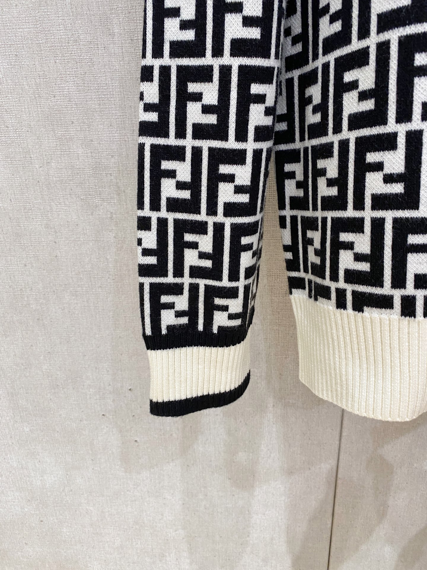 Fendi Male Basic Clothing Wool M-xxxl