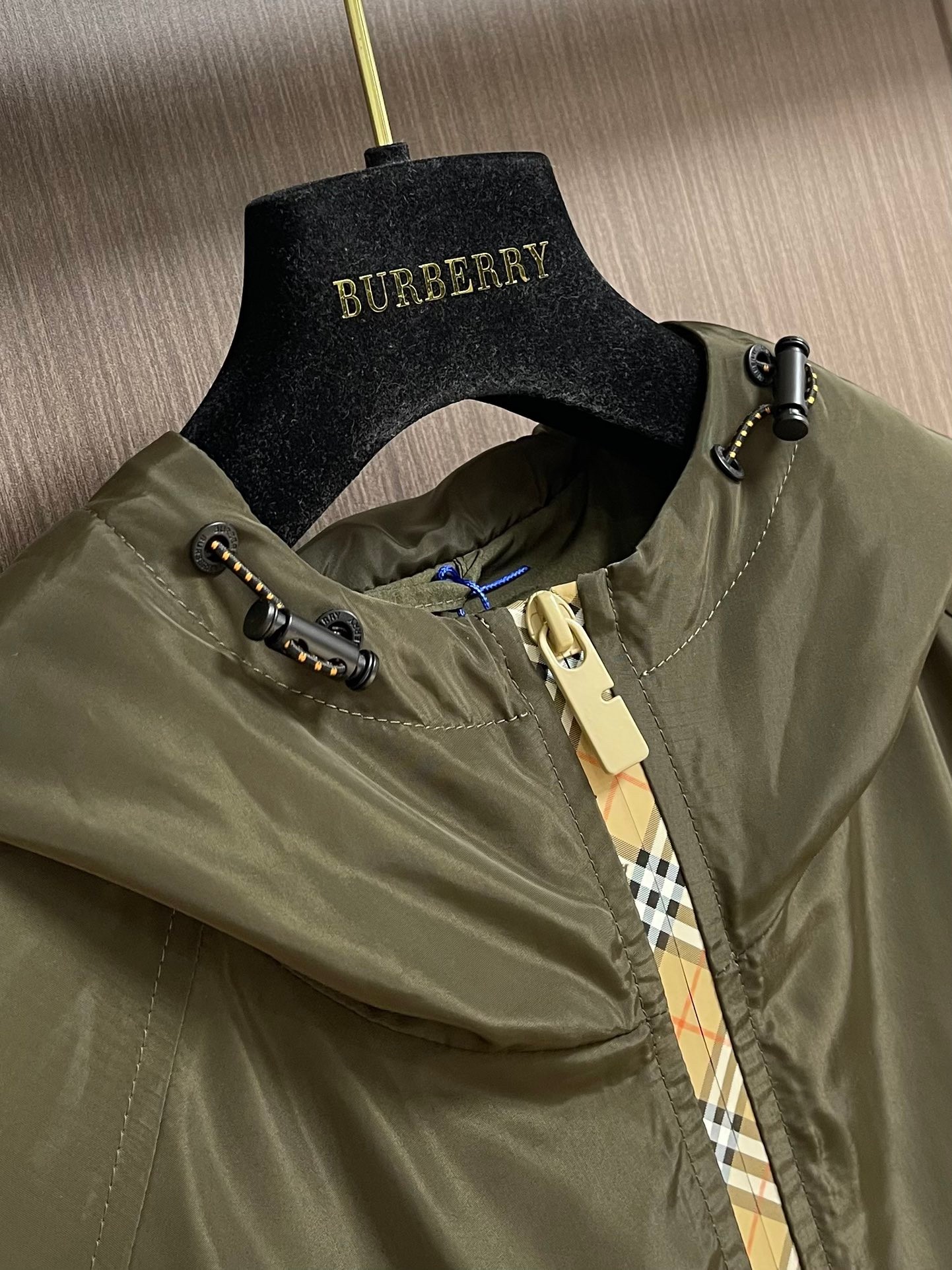 Burberry Basic Clothing Hooded M-xl
