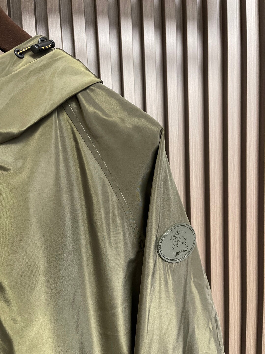 Burberry Basic Clothing Hooded M-xl