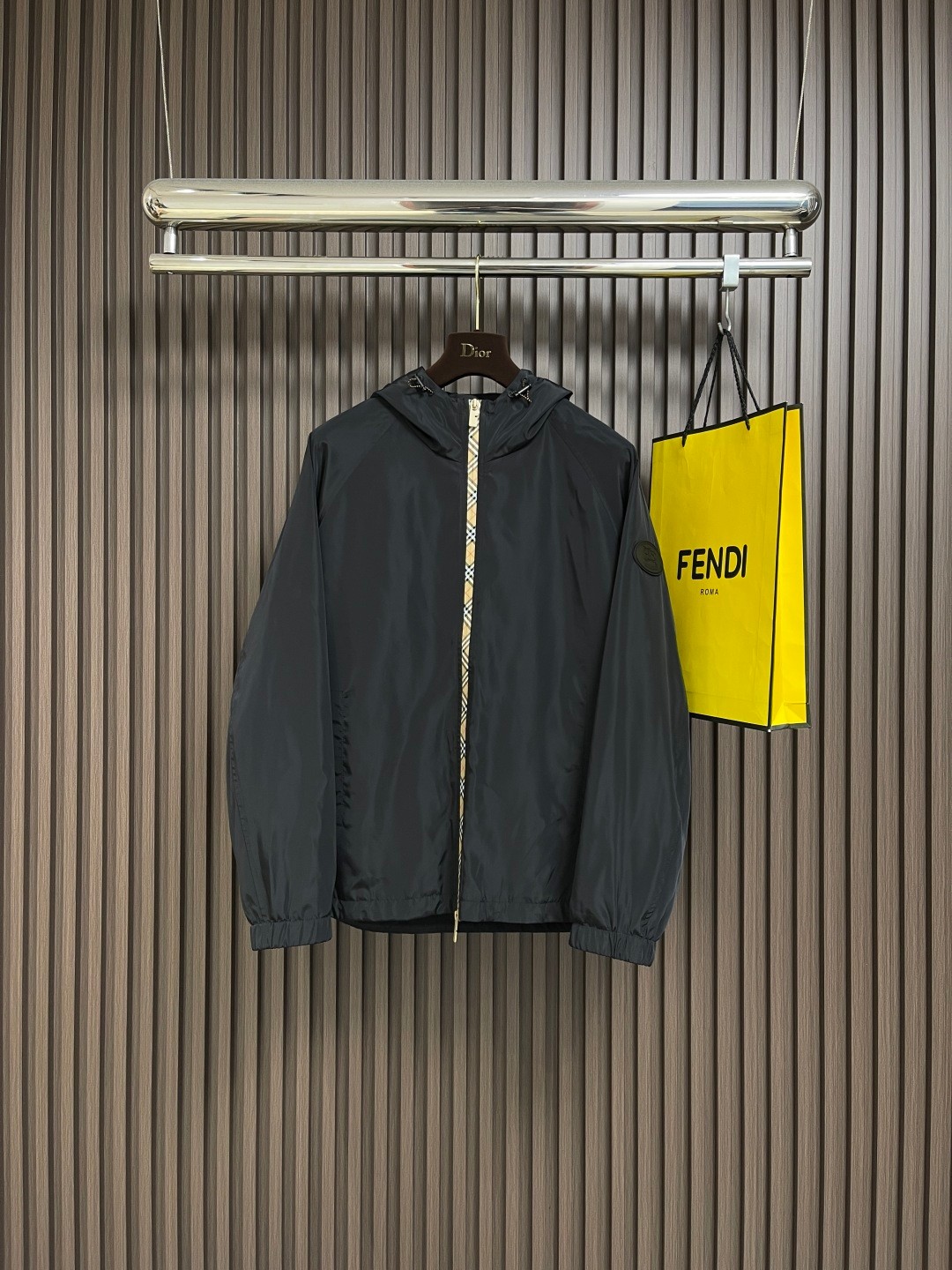 Burberry Basic Clothing Hooded M-xl