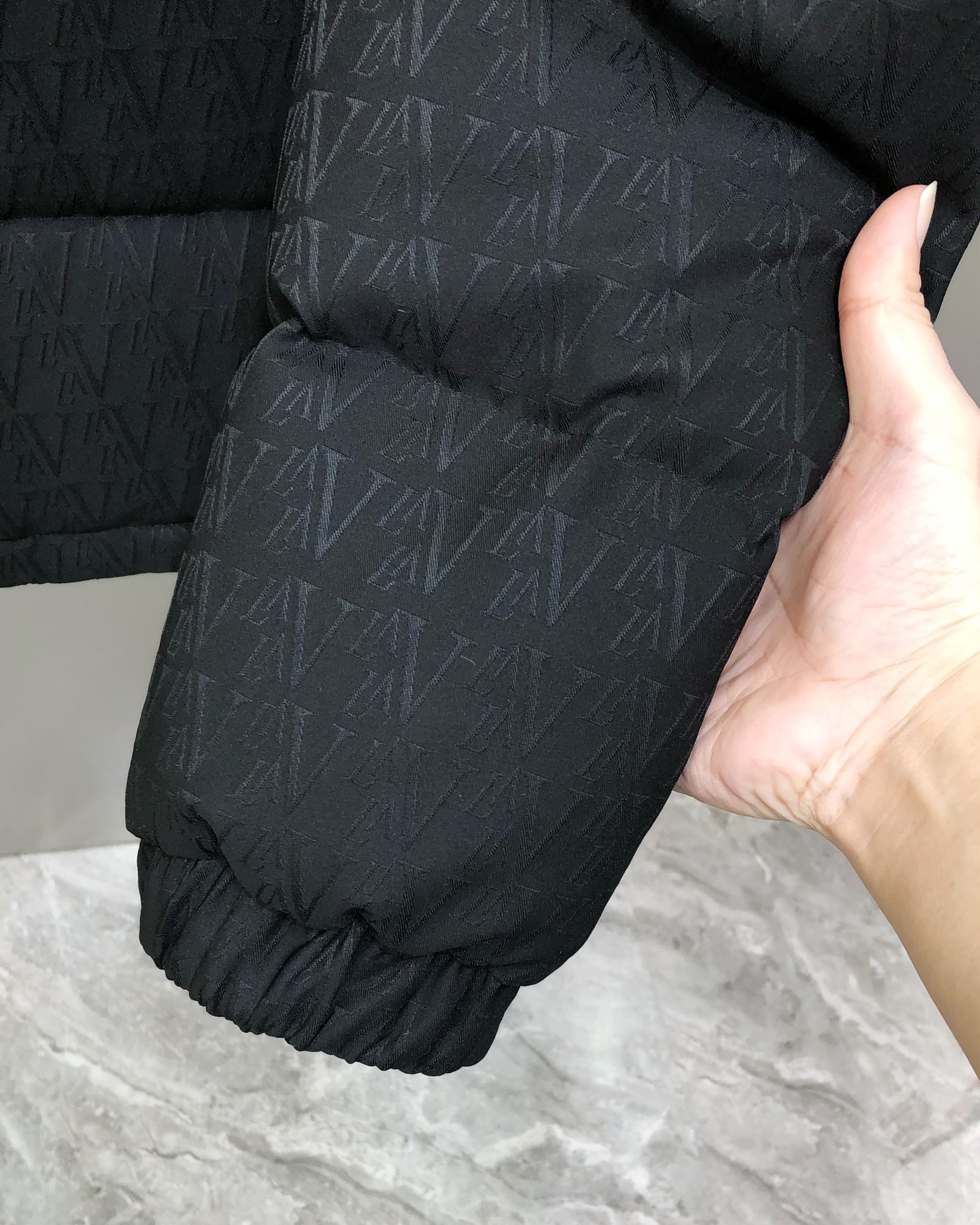 Louis Vuitton Male Down Jacket White Duck Down Black Hooded M-l-xl