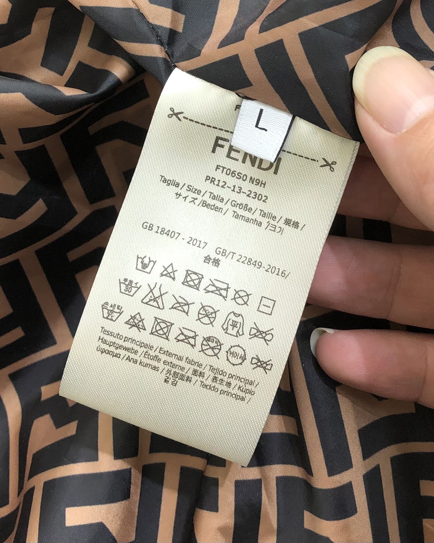 Fendi Male Down Jacket White Duck Down Black Hooded M-l-xl