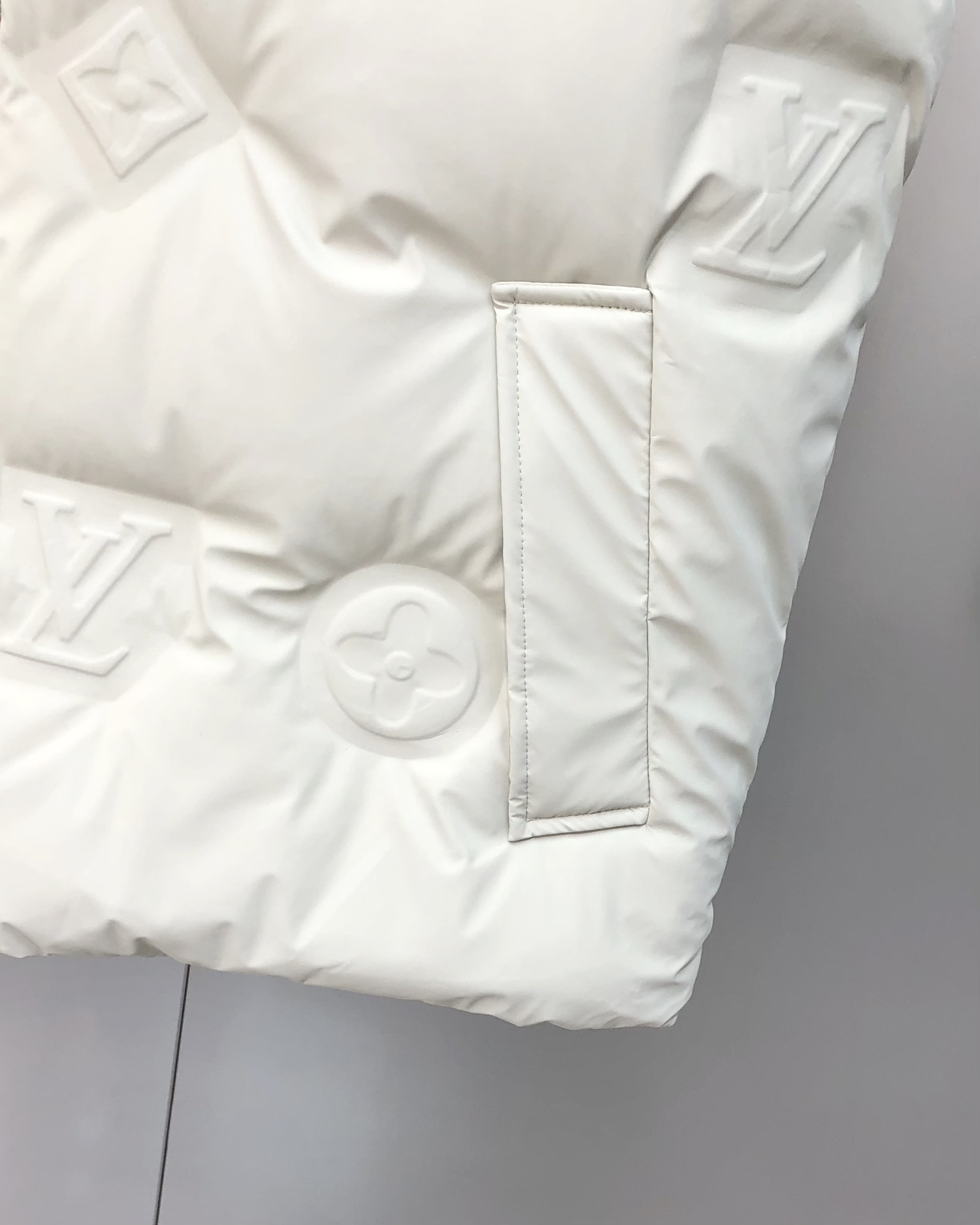 Louis Vuitton Male Down Vest White Duck Down Black M-l-xl