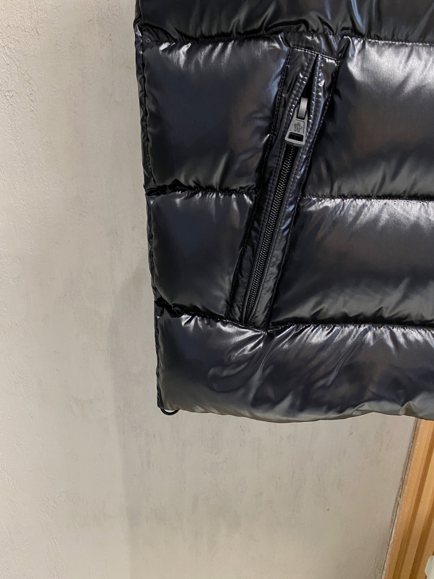 Moncler Down Vest White Duck Down Black Striped M-l-xl