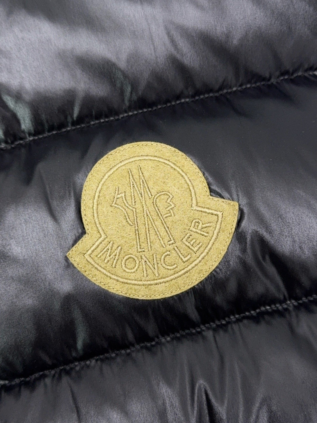 Moncler Down Vest White Duck Down Black Striped M-l-xl