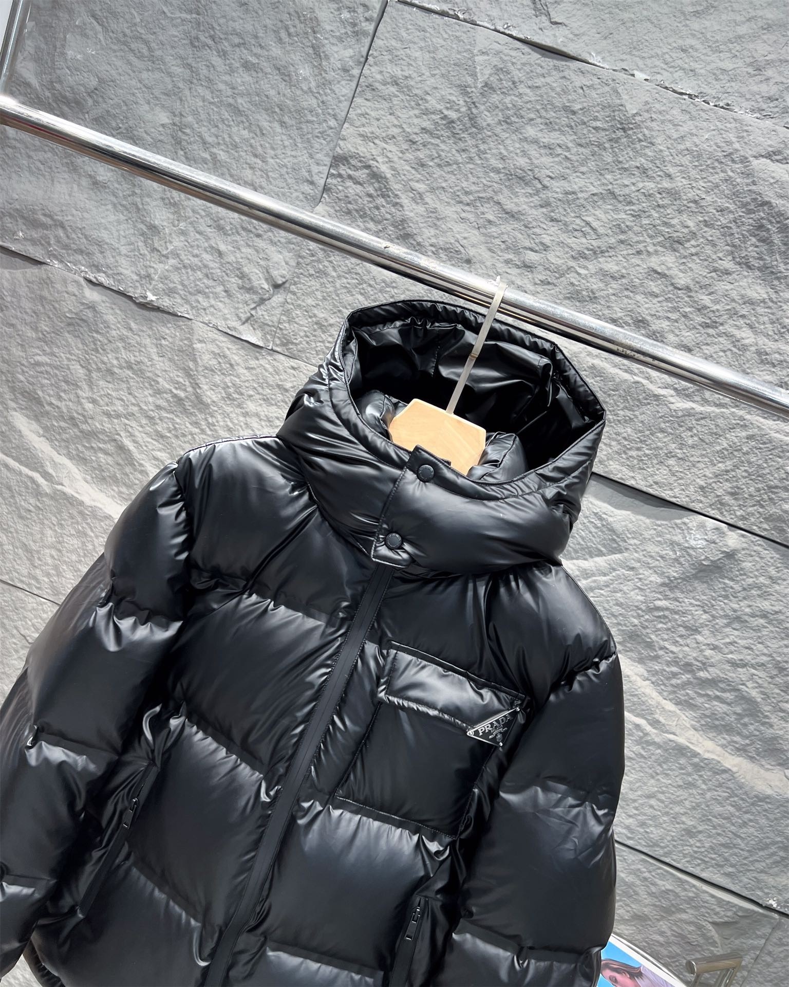 Prada Male Basic Clothing White Duck Down Black Hooded L-xl-56