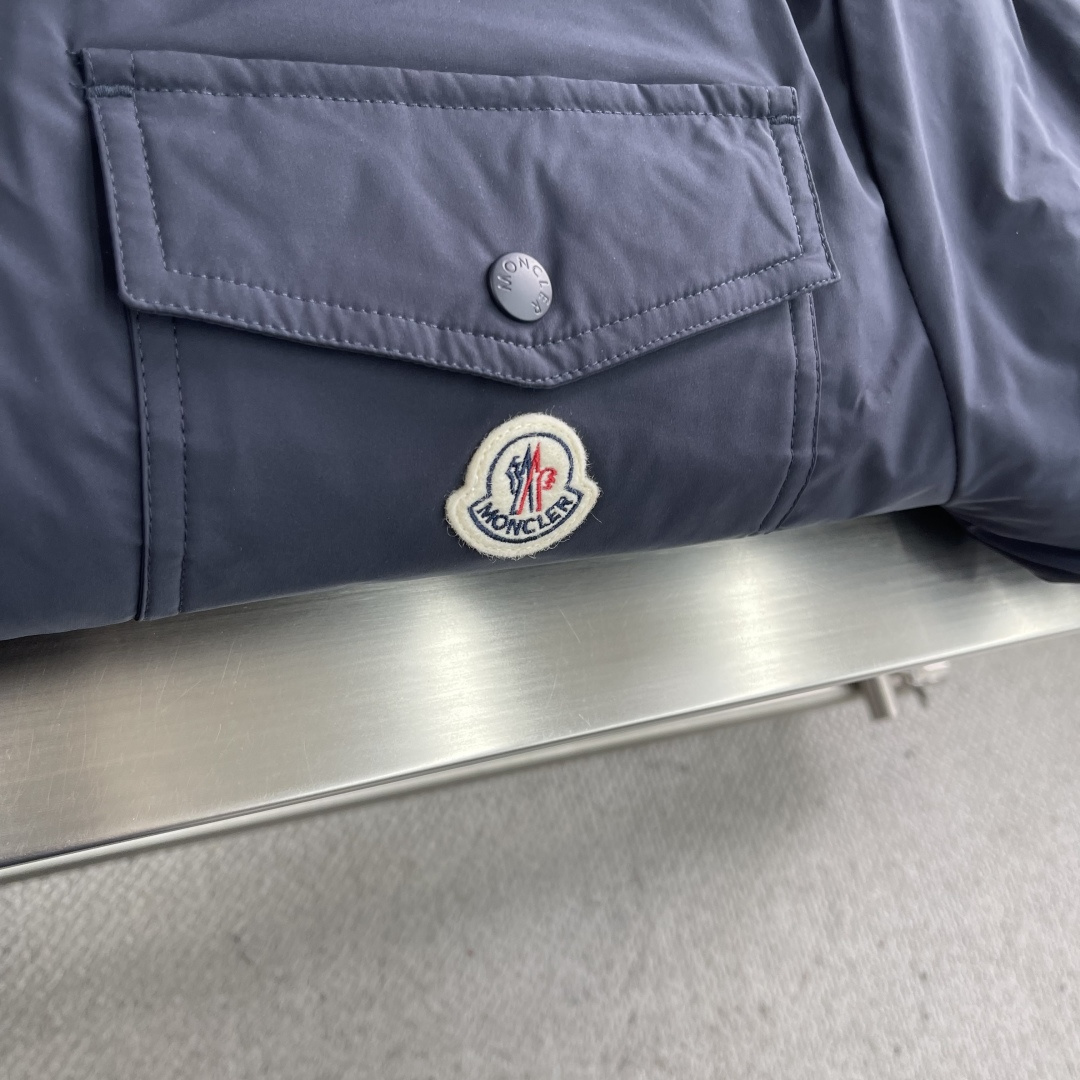 Moncler Shirt White Duck Down Slim Fit M