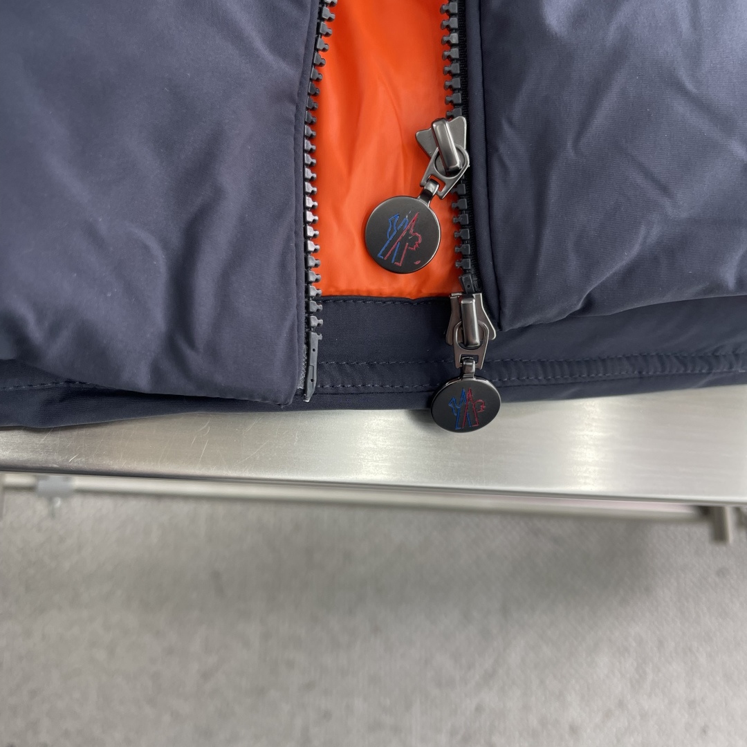 Moncler Shirt White Duck Down Slim Fit M