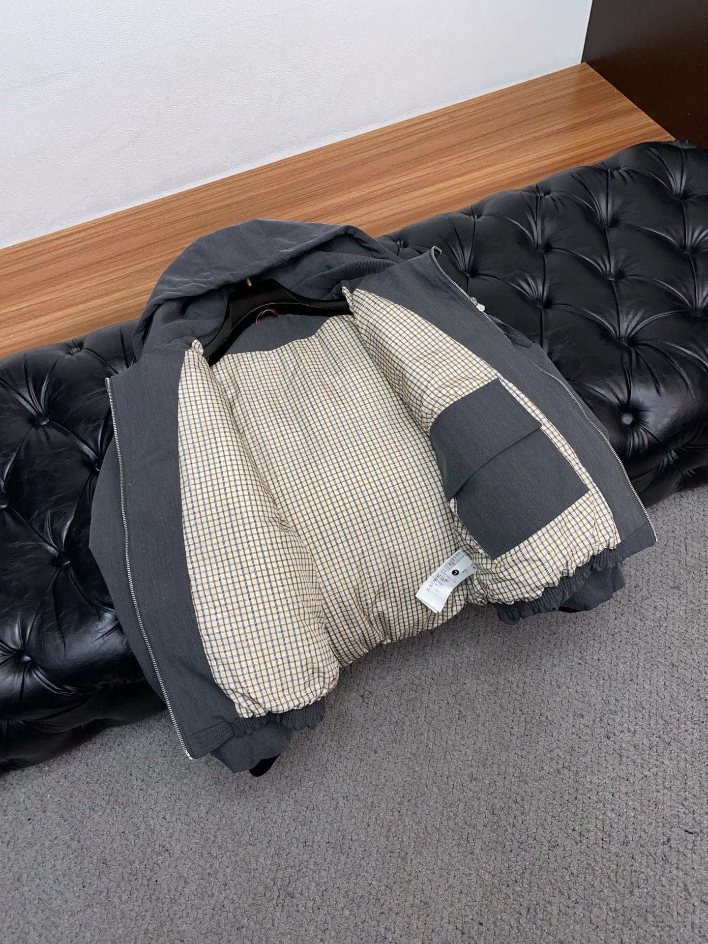 Prada Male Down Jacket White Duck Down Hooded M-l-xl