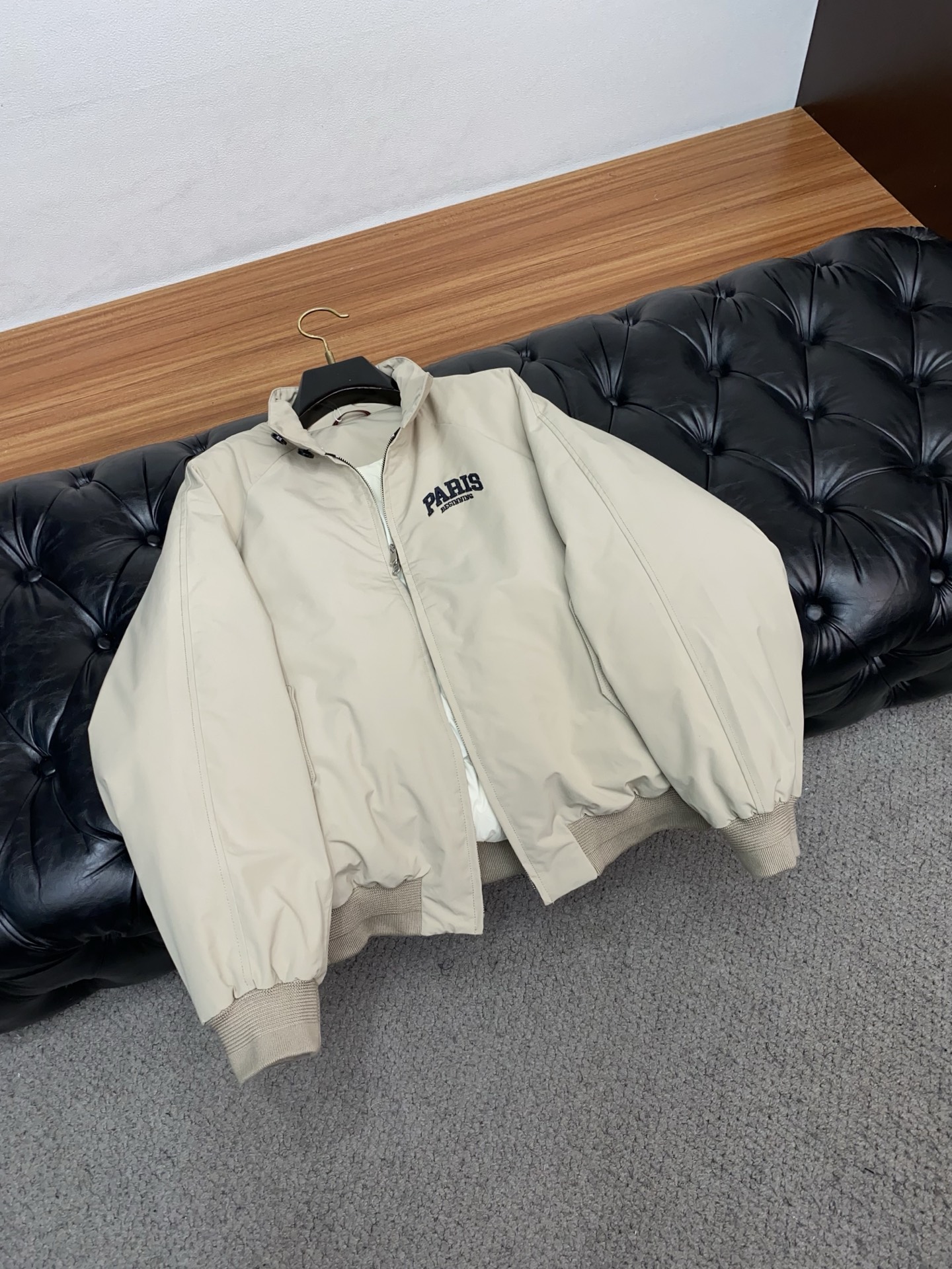 Balenciaga Male Down Jacket White Duck Down Hooded M-l-xl