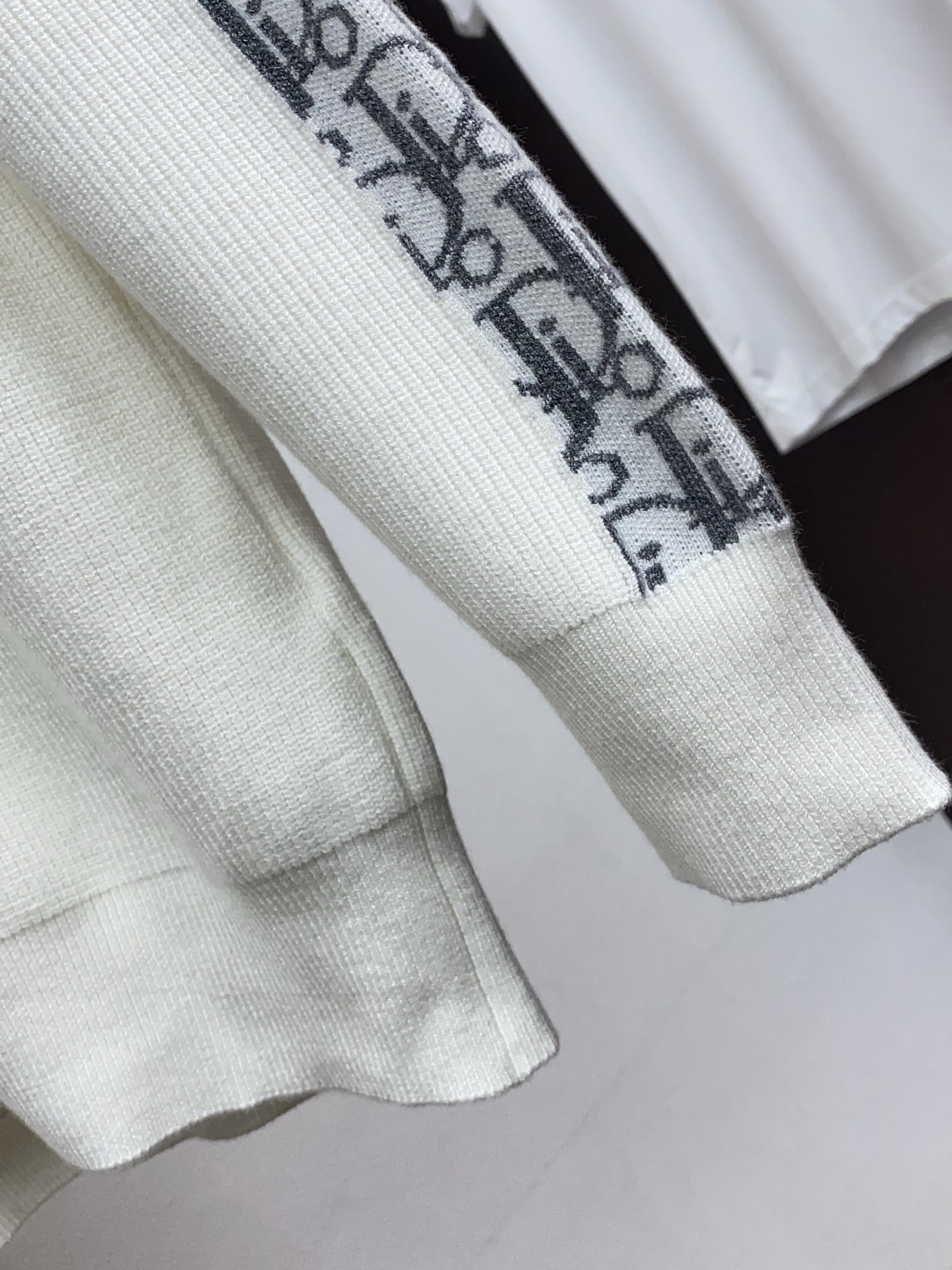 Dior Male Basic Clothing Knitted