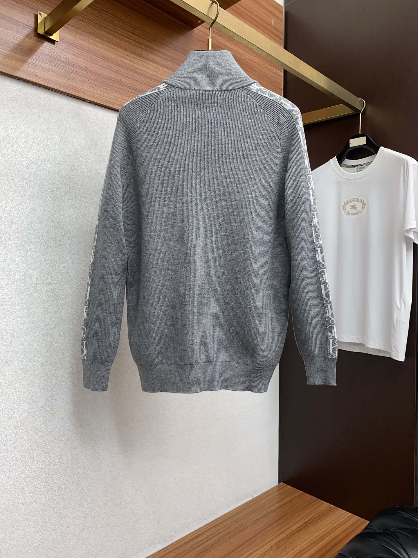 Dior Male Basic Clothing Knitted