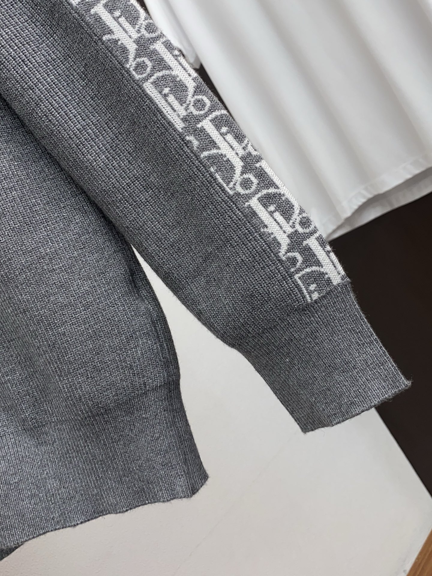 Dior Male Basic Clothing Knitted