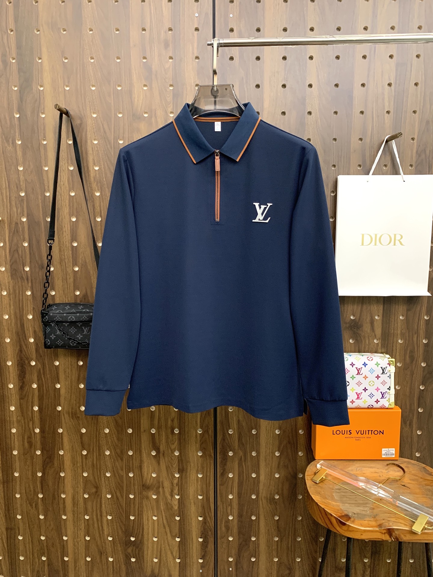 Louis Vuitton Basic Clothing S-m-l-xl