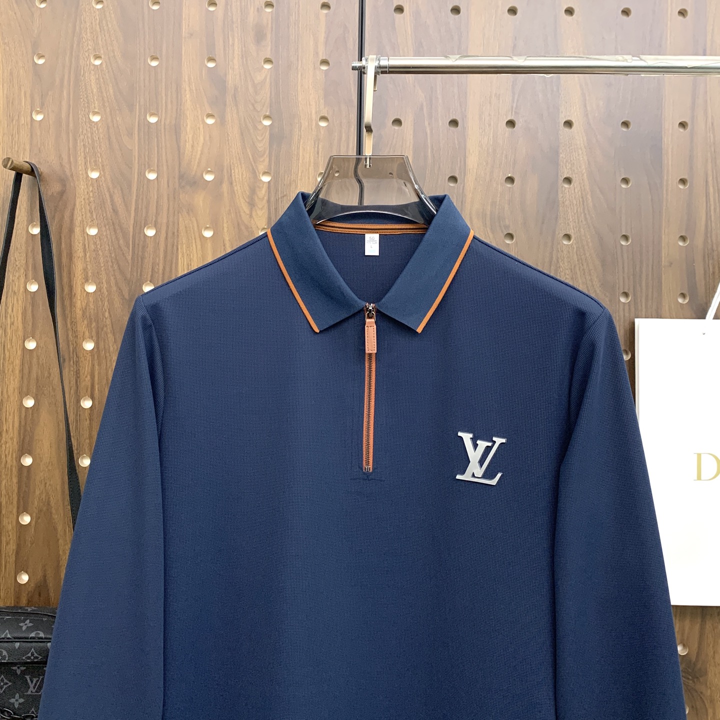 Louis Vuitton Basic Clothing S-m-l-xl