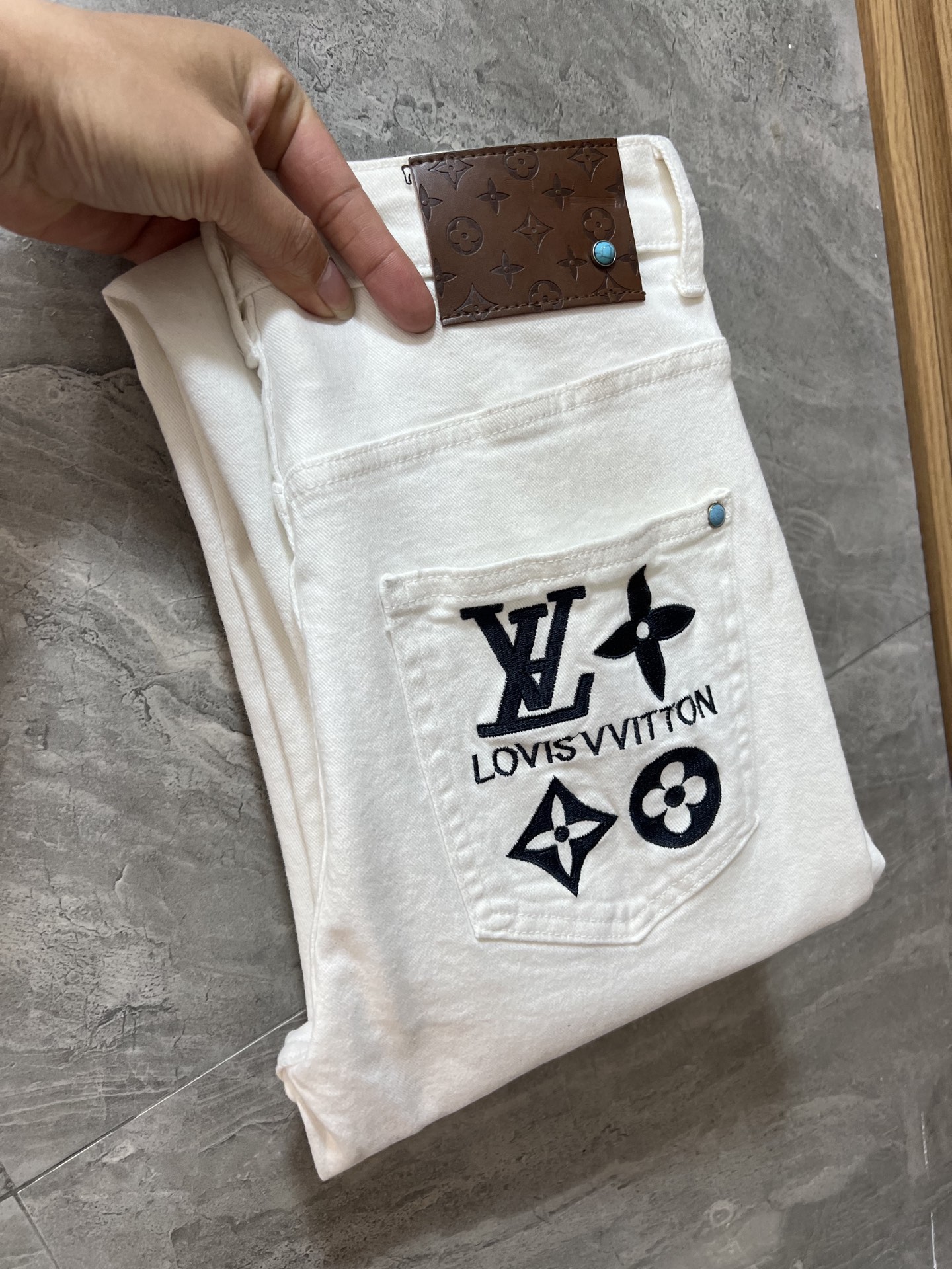 Louis Vuitton Jeans L-175140-32