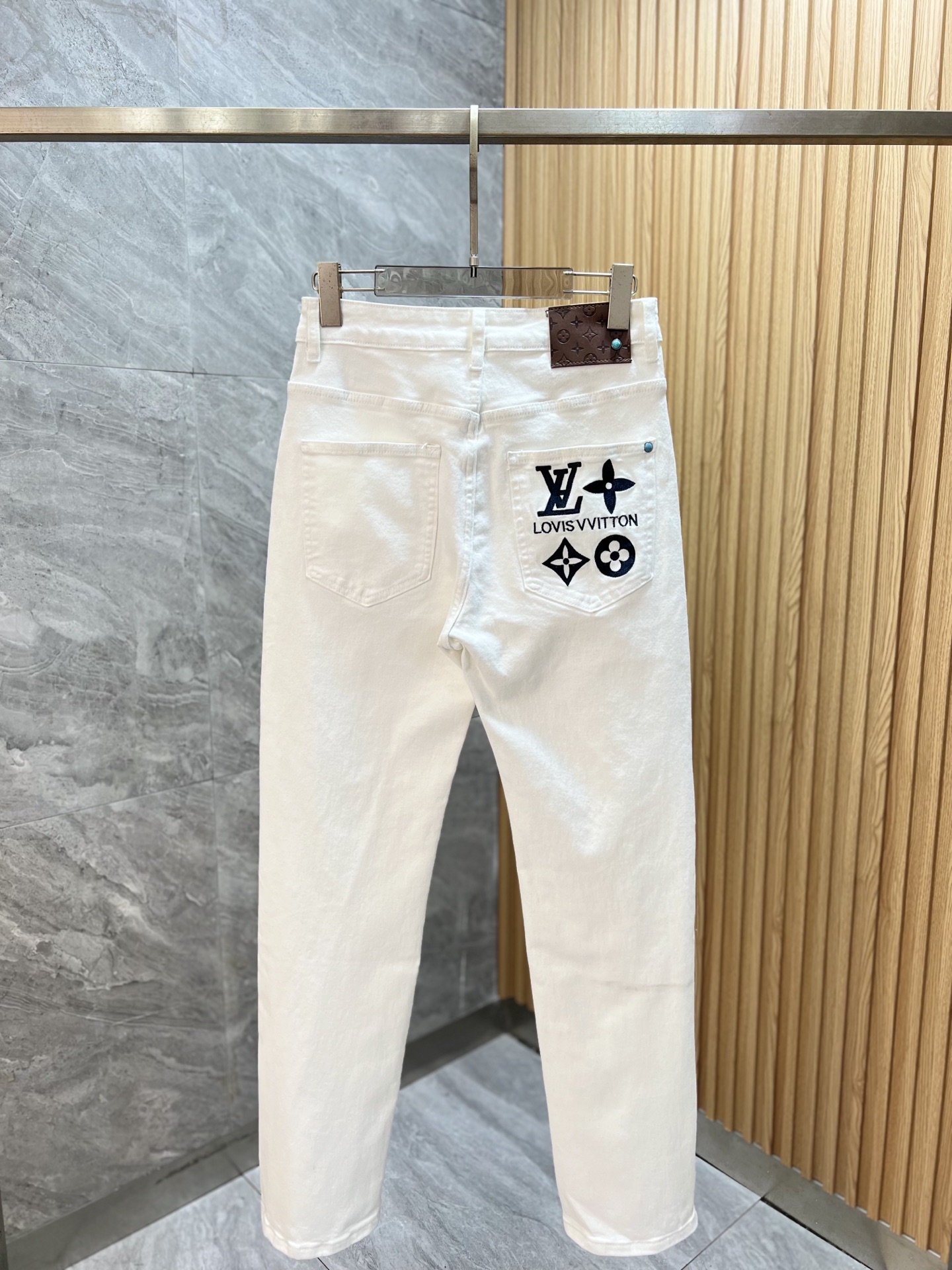 Louis Vuitton Jeans L-175140-32
