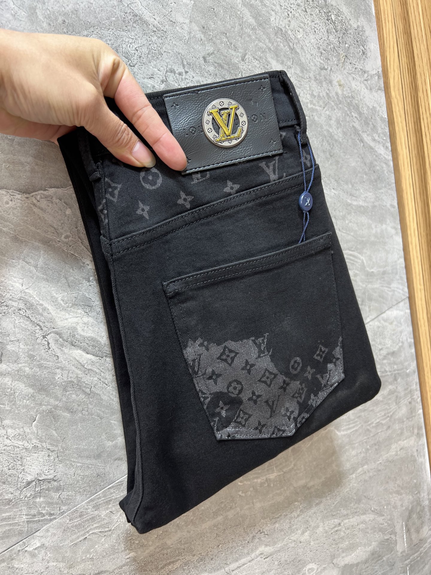 Louis Vuitton Jeans L-175140-32