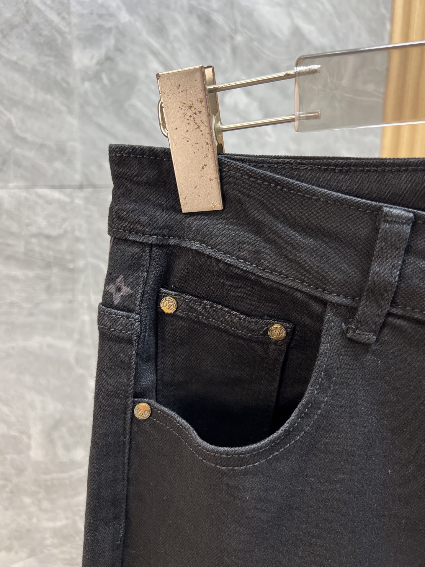 Louis Vuitton Jeans L-175140-32