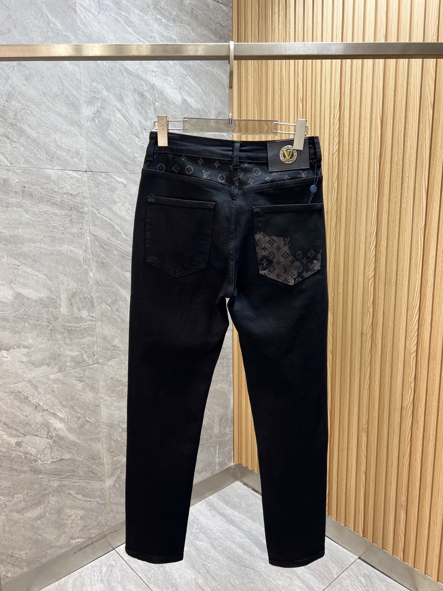 Louis Vuitton Jeans L-175140-32