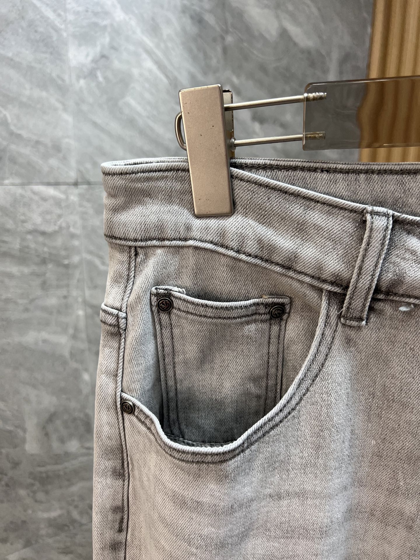 Louis Vuitton Jeans L-175140-32