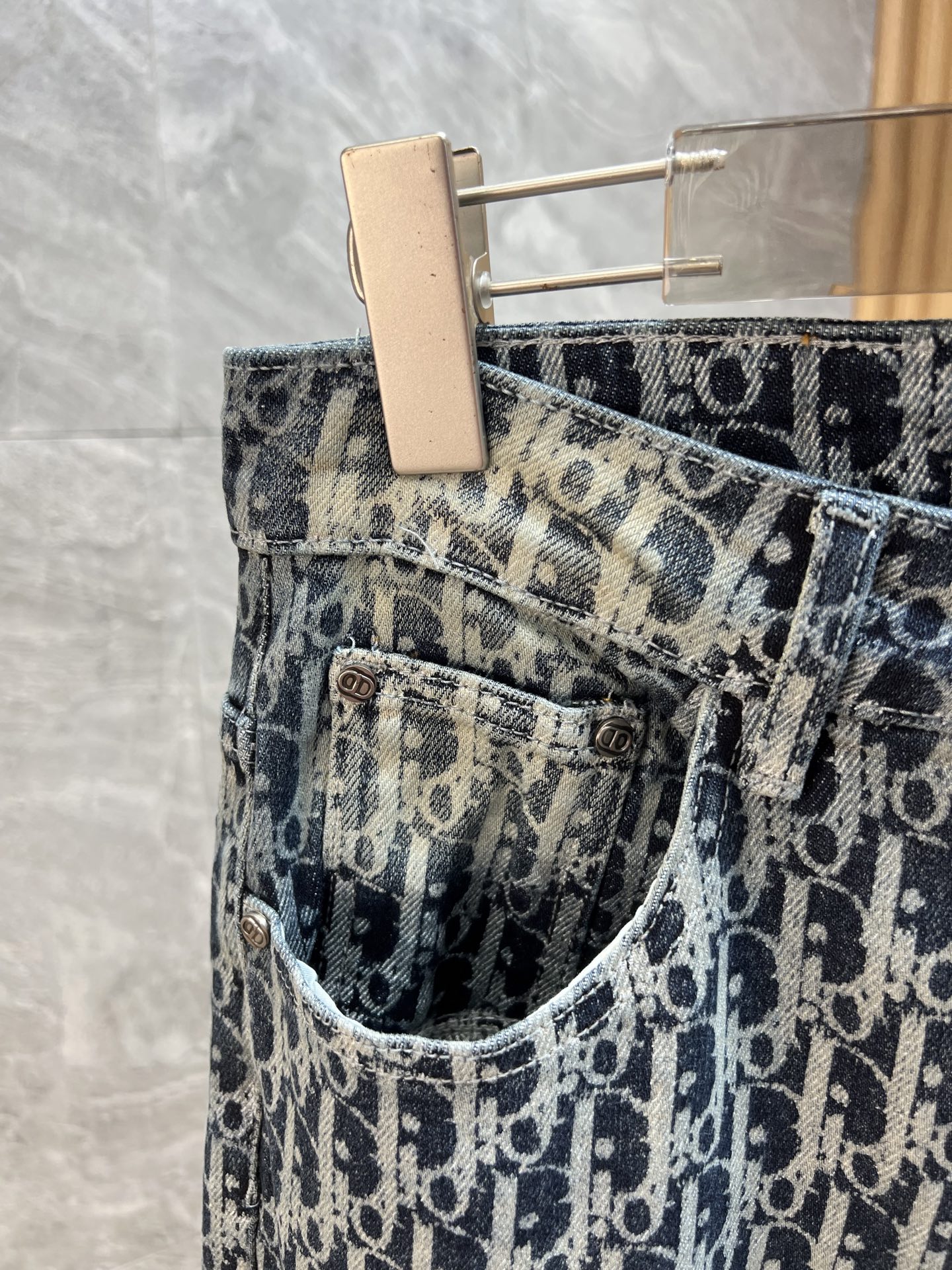 Louis Vuitton Jeans L-175140-32