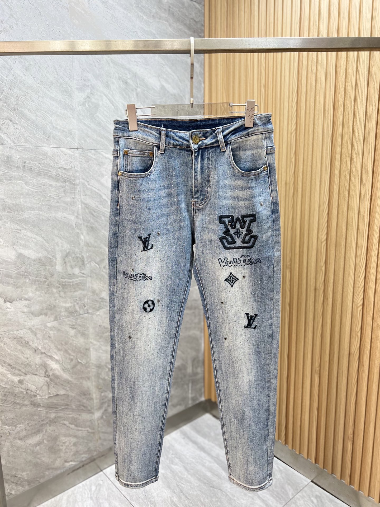 Louis Vuitton Jeans L-175140-32
