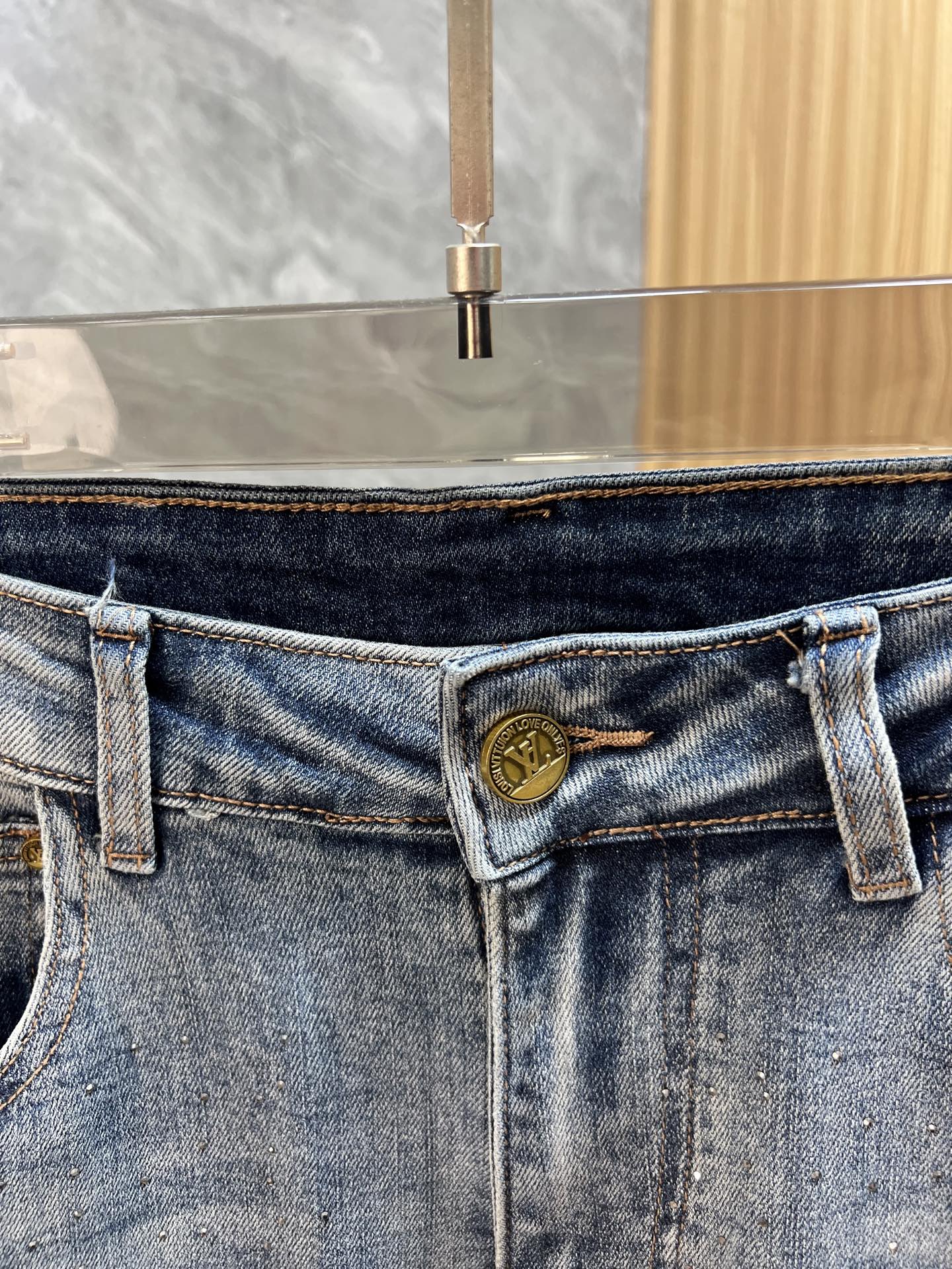 Louis Vuitton Jeans L-175140-32