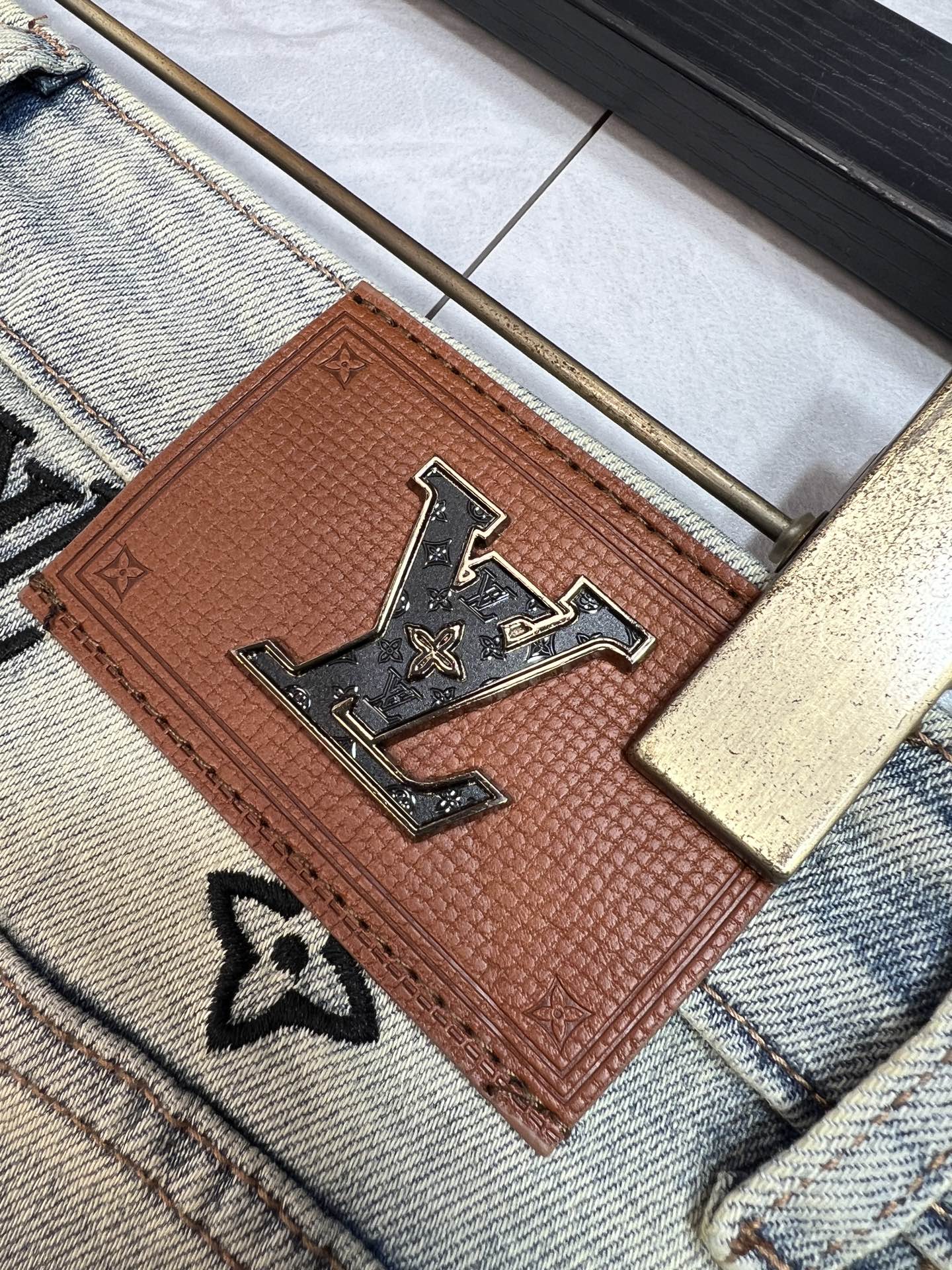 Louis Vuitton Jeans L-175140-32