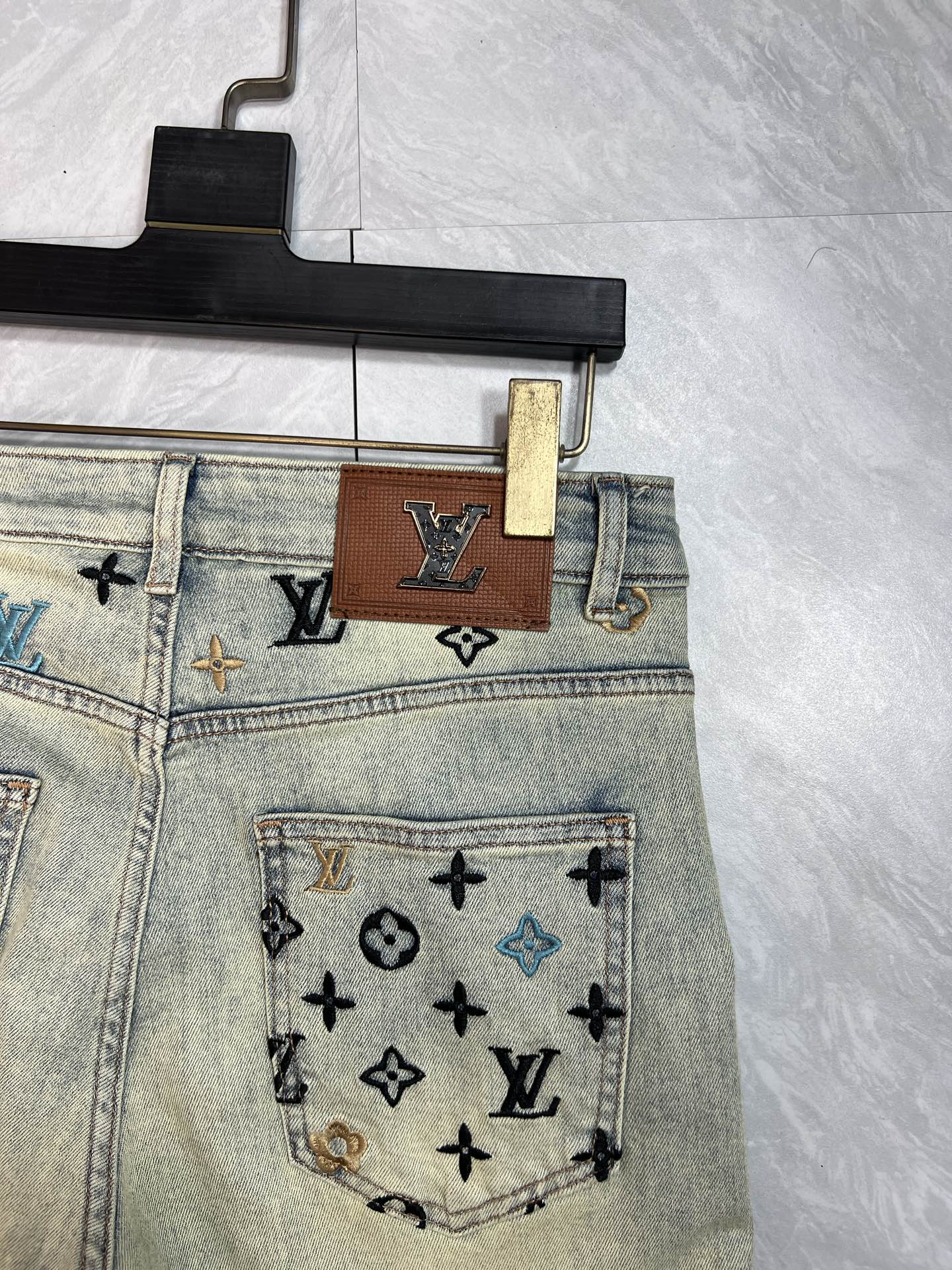 Louis Vuitton Jeans L-175140-32