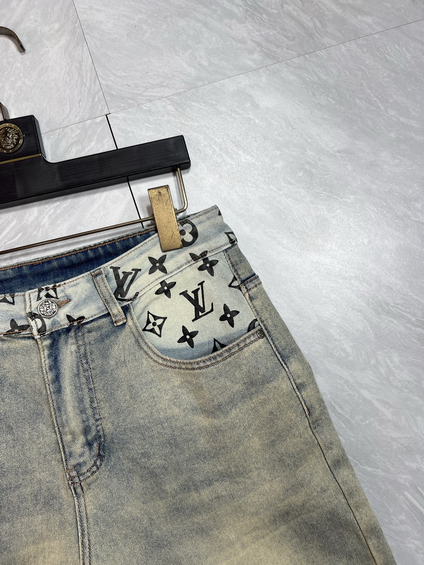 Louis Vuitton Jeans L-175140-32