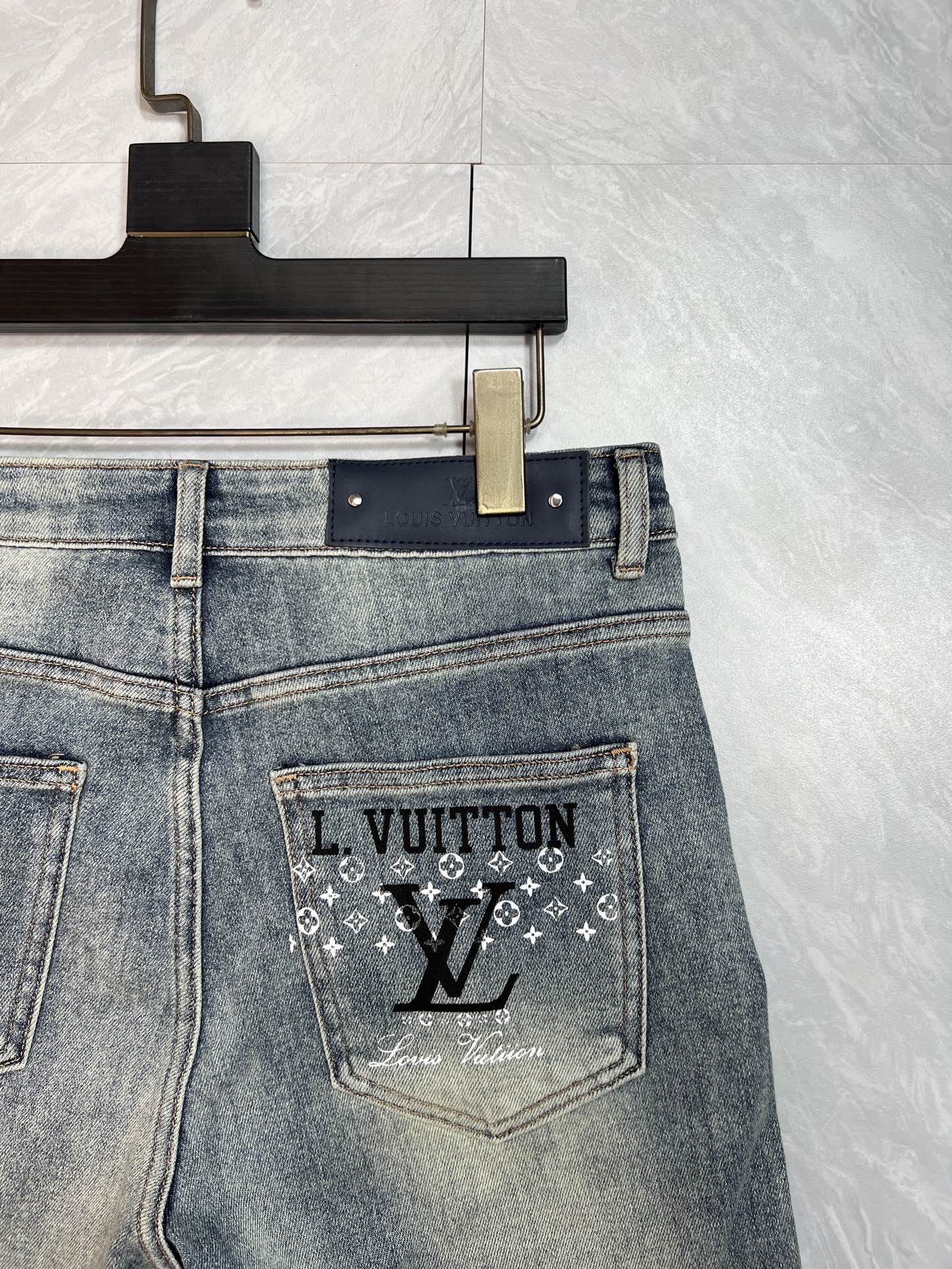 Louis Vuitton Jeans L-175140-32