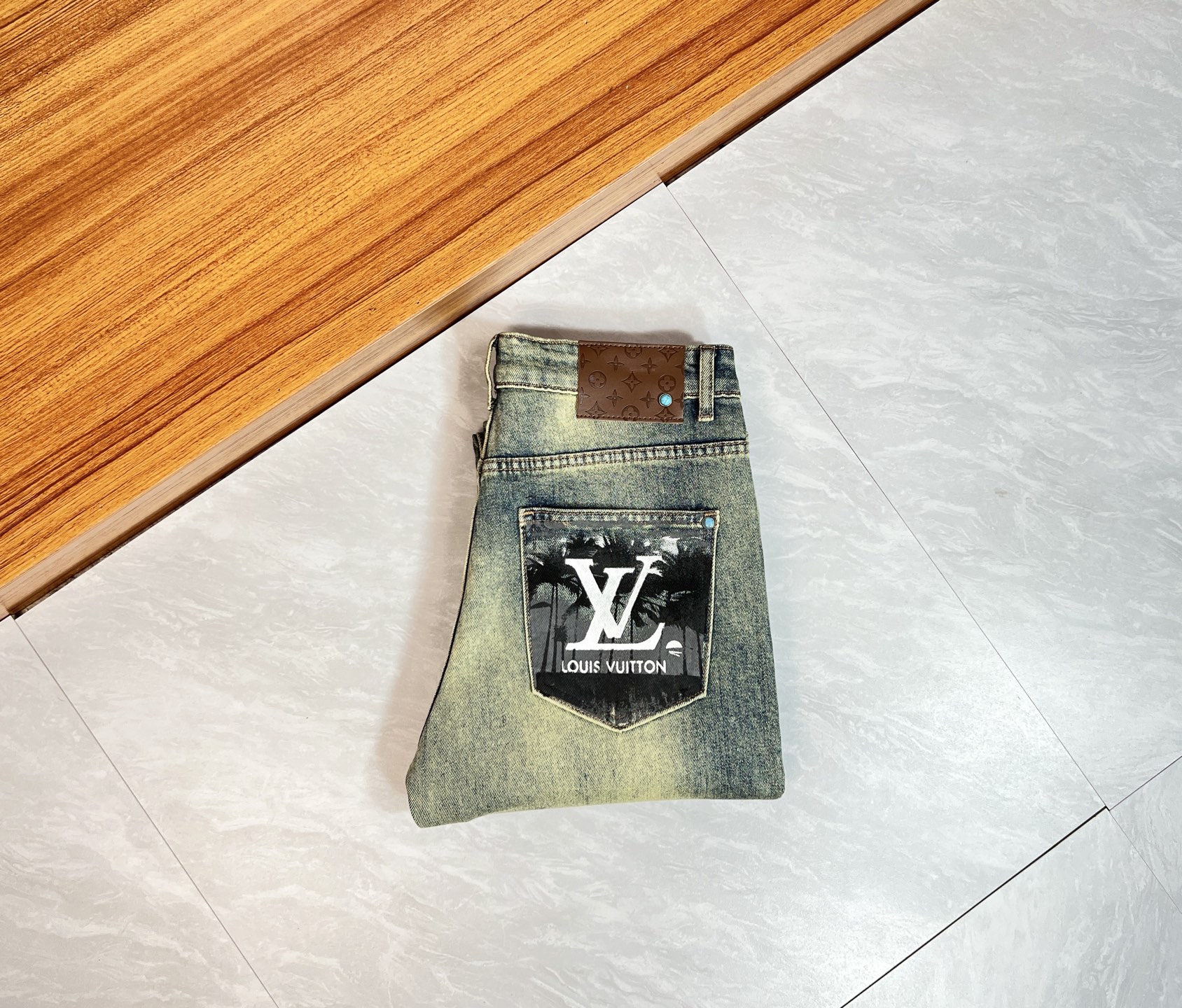 Louis Vuitton Jeans L-175140-32