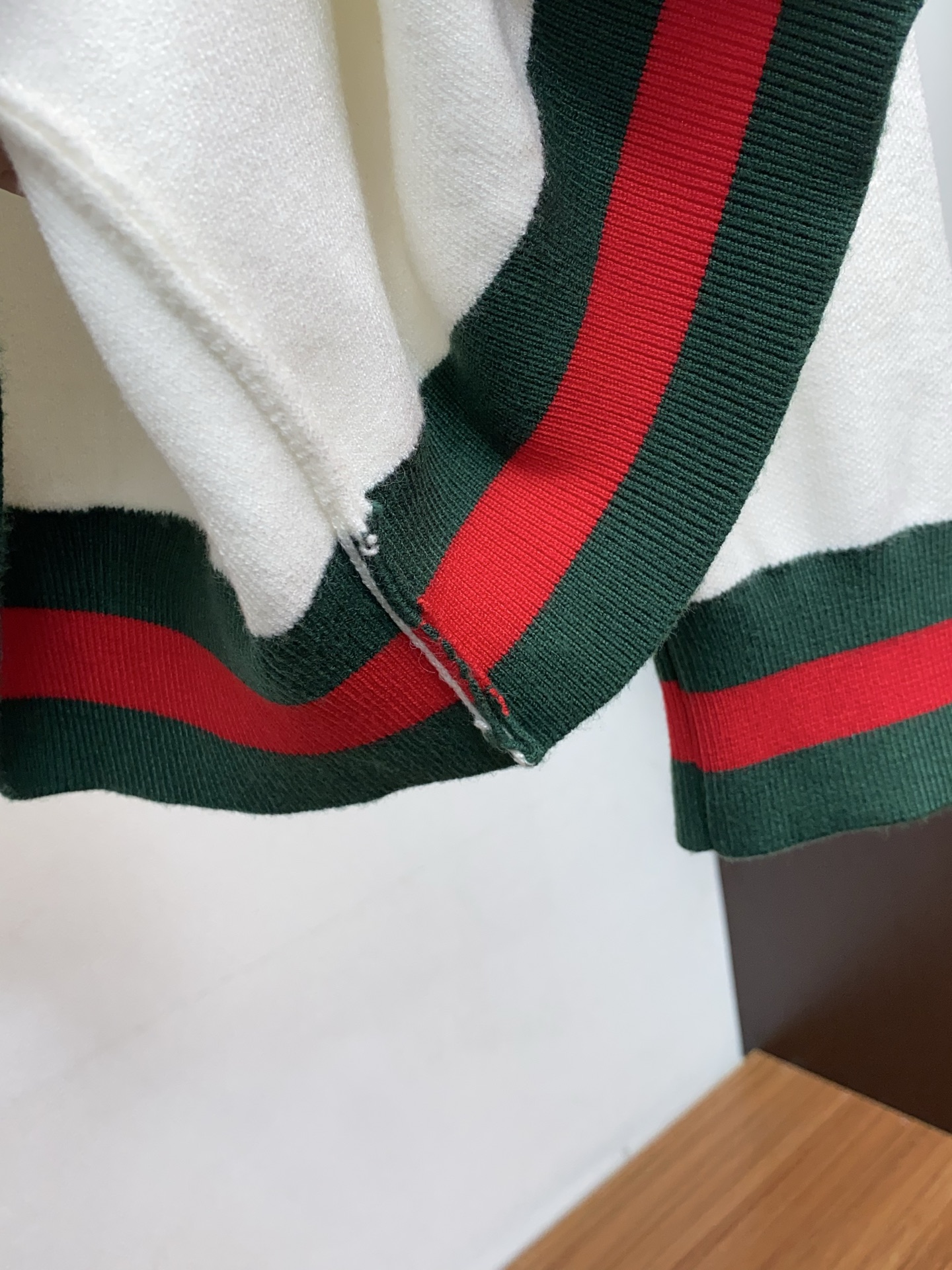 Gucci Basic Clothing Wool M-l-xl