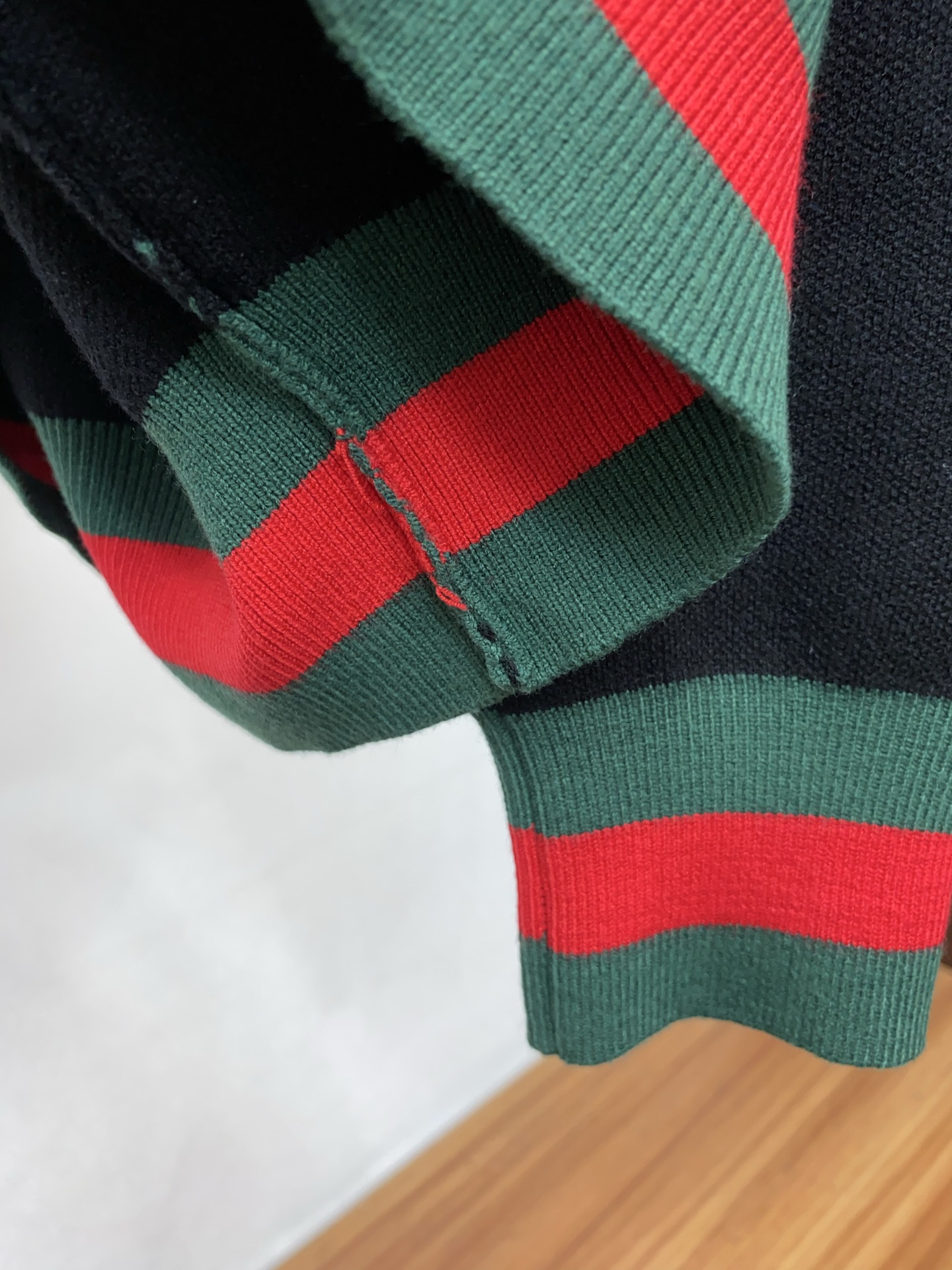 Gucci Basic Clothing Wool M-l-xl